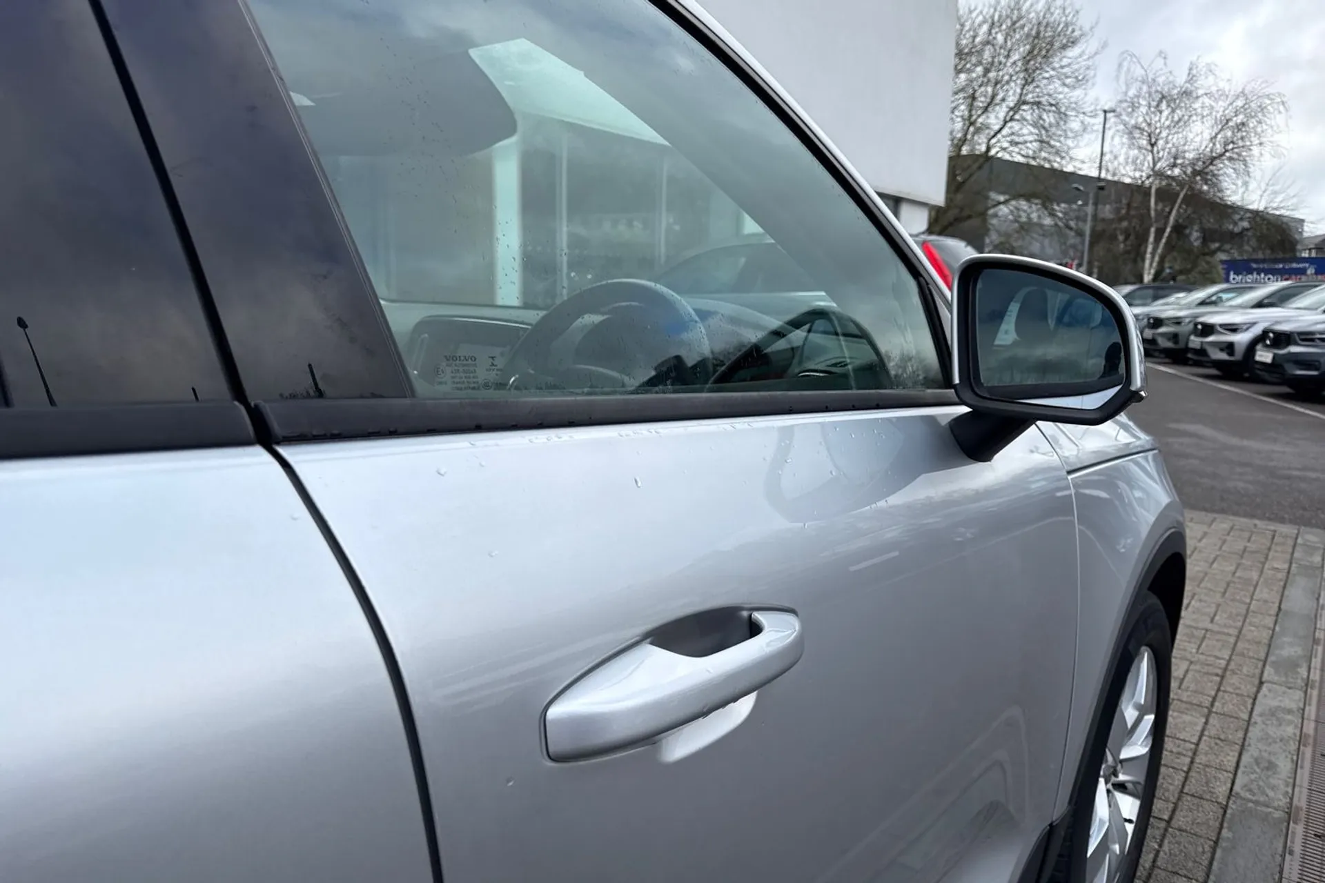 Volvo XC40 thumbnail image number 17