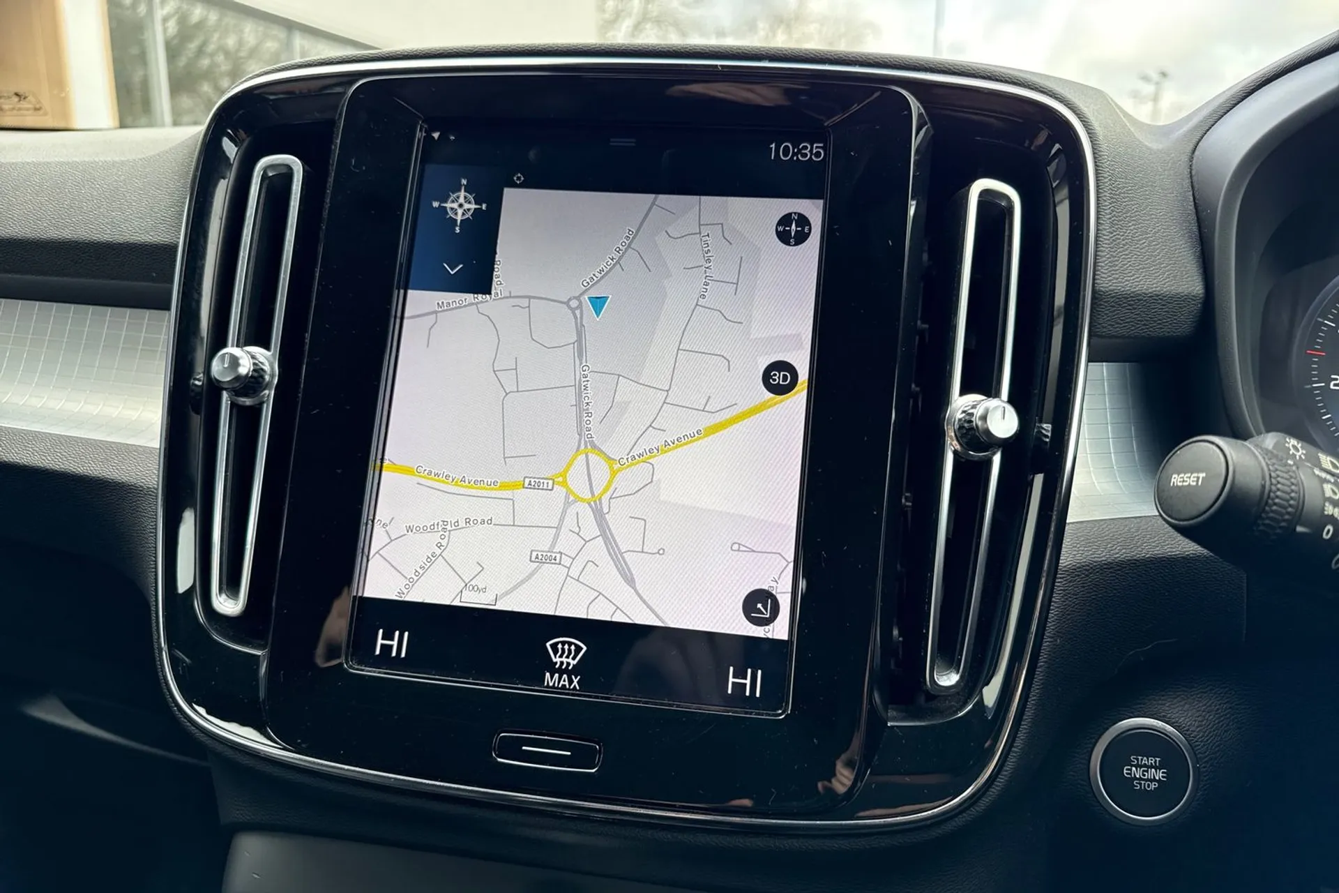 Volvo XC40 thumbnail image number 5