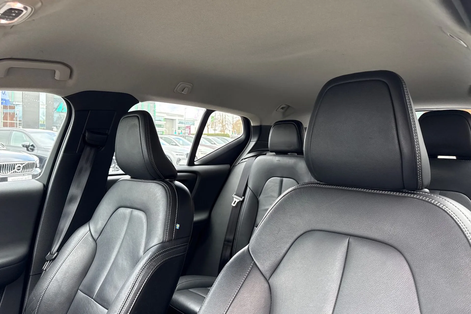 Volvo XC40 thumbnail image number 29