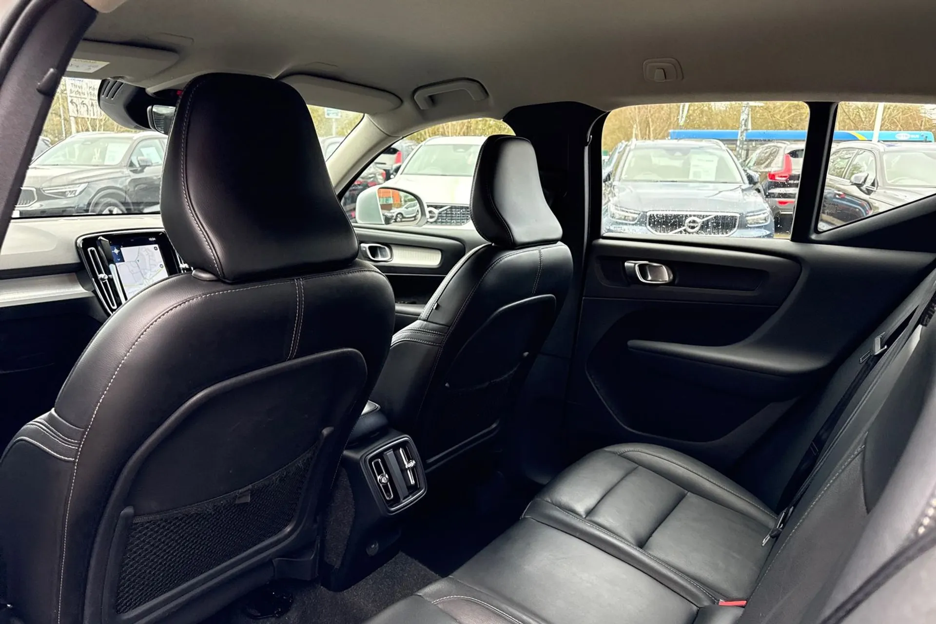 Volvo XC40 thumbnail image number 31