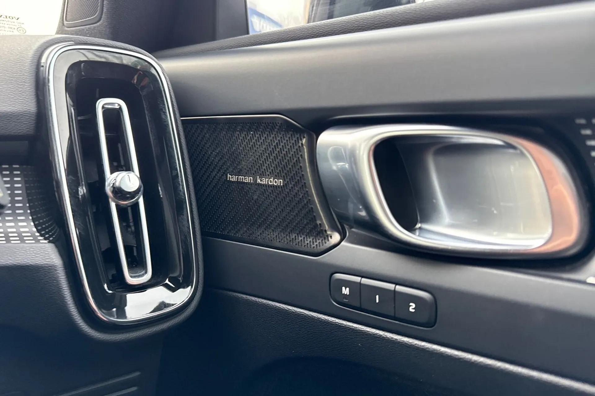 Volvo XC40 thumbnail image number 42