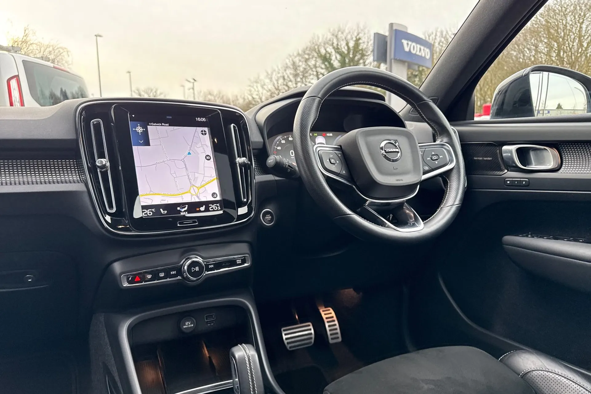 Volvo XC40 thumbnail image number 34