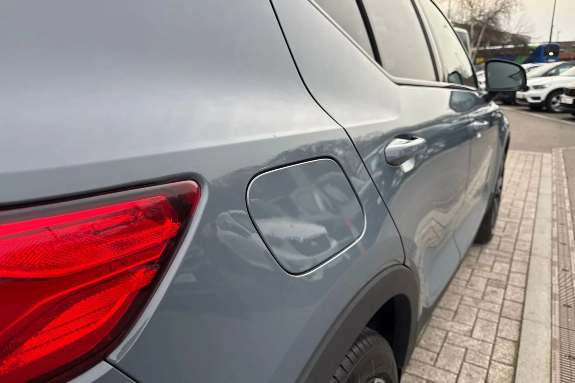 Volvo XC40 thumbnail image number 18