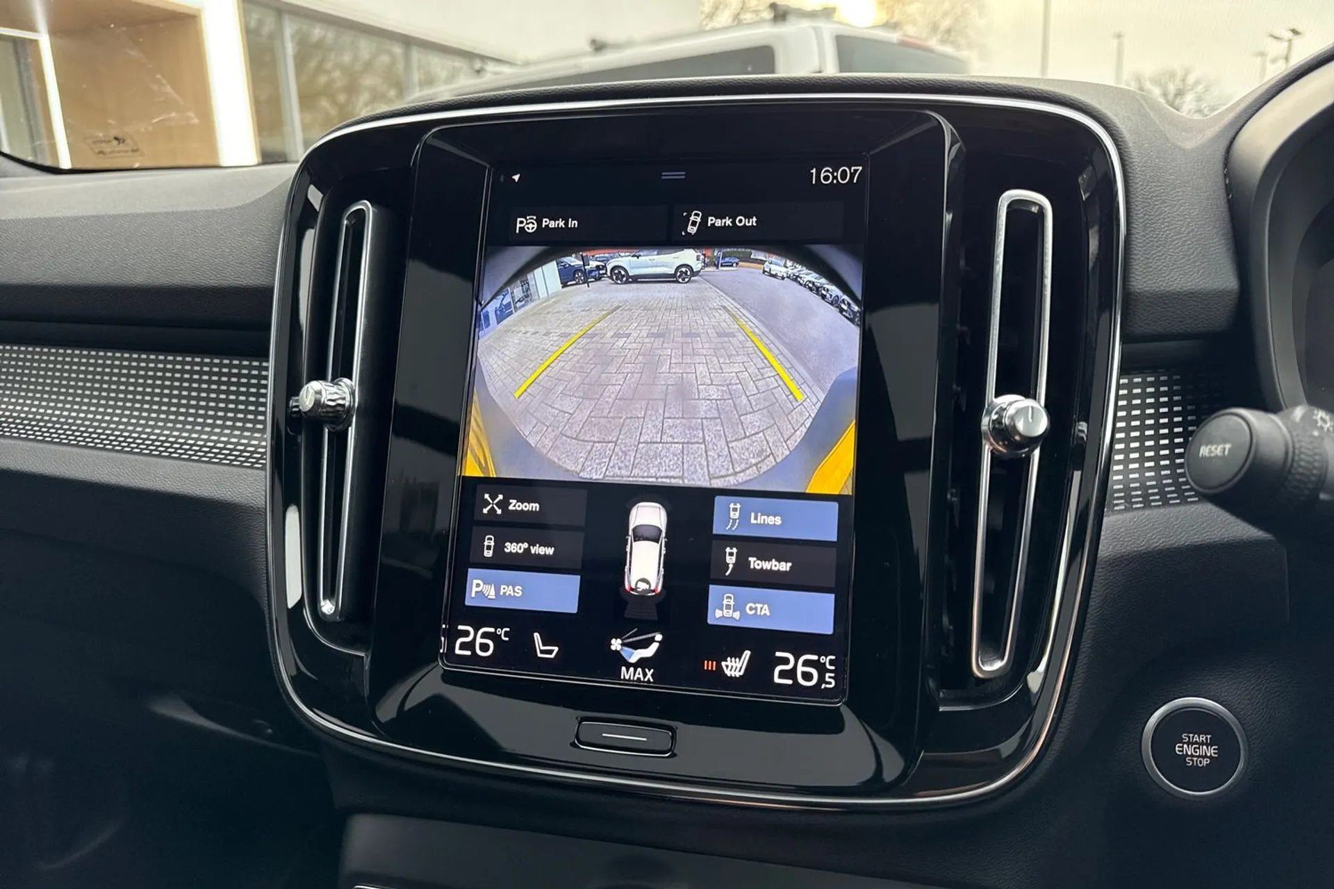 Volvo XC40 thumbnail image number 37