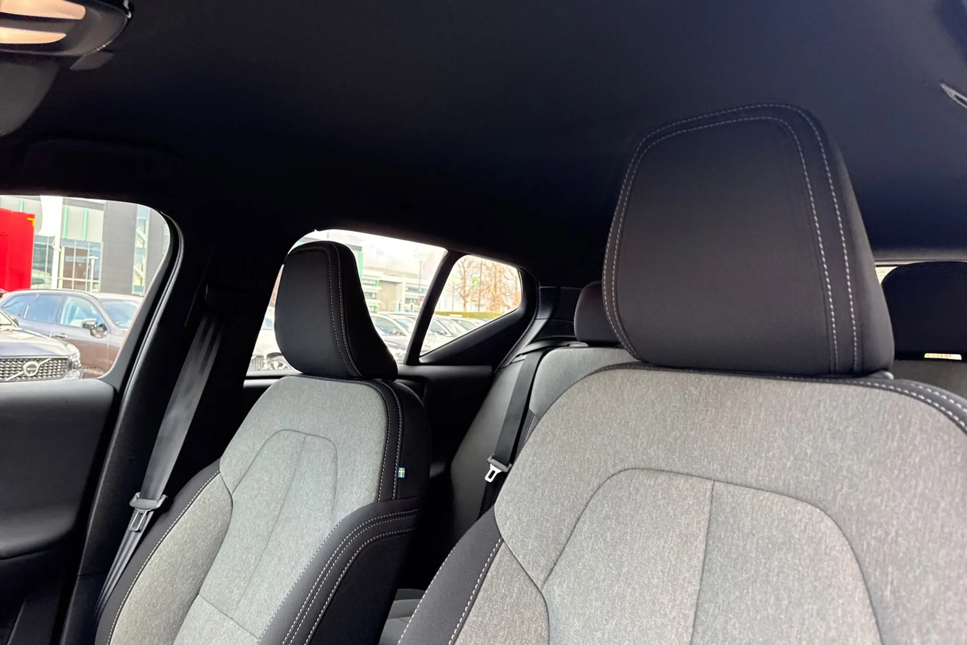 Volvo XC40 thumbnail image number 29