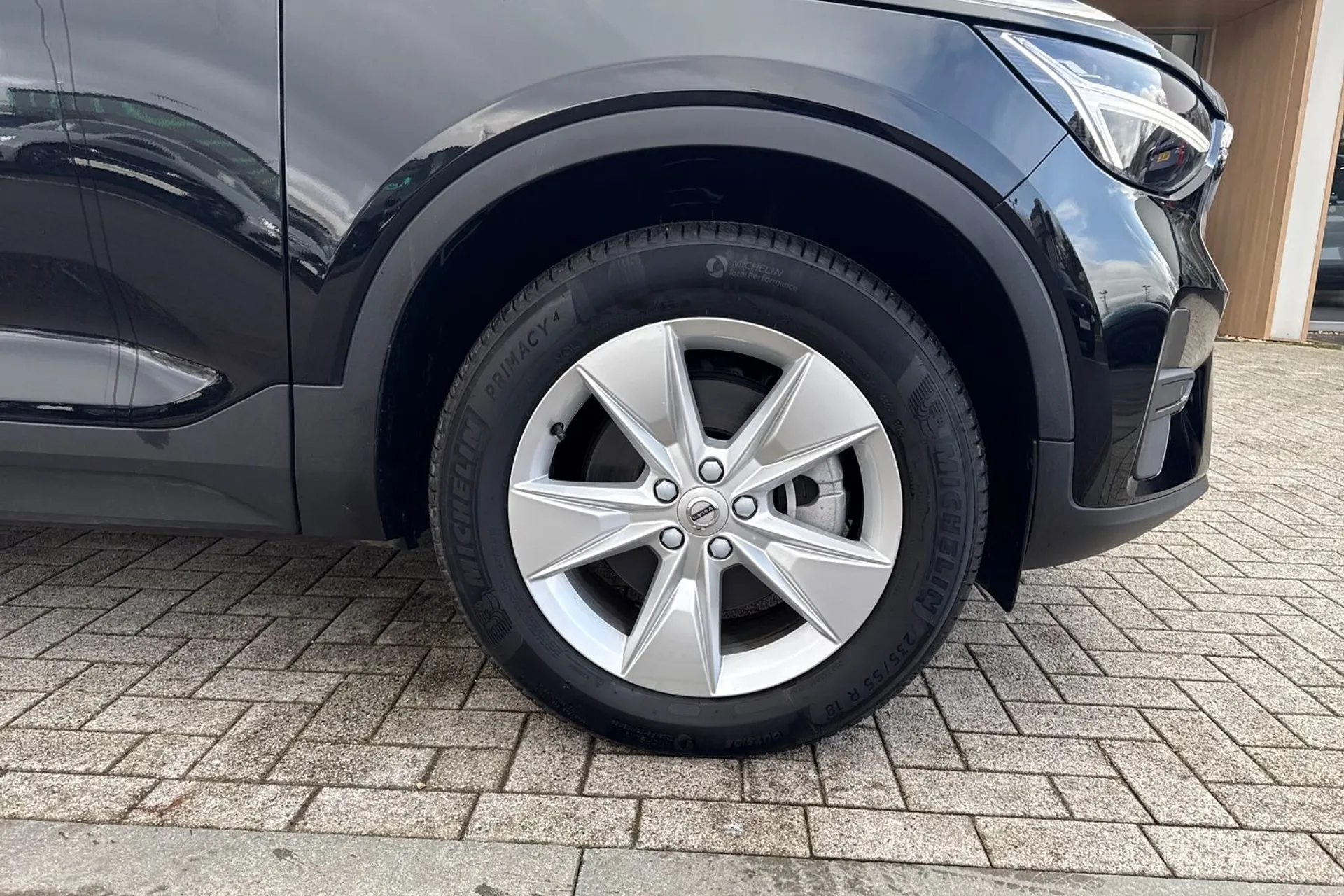 Volvo XC40 thumbnail image number 14