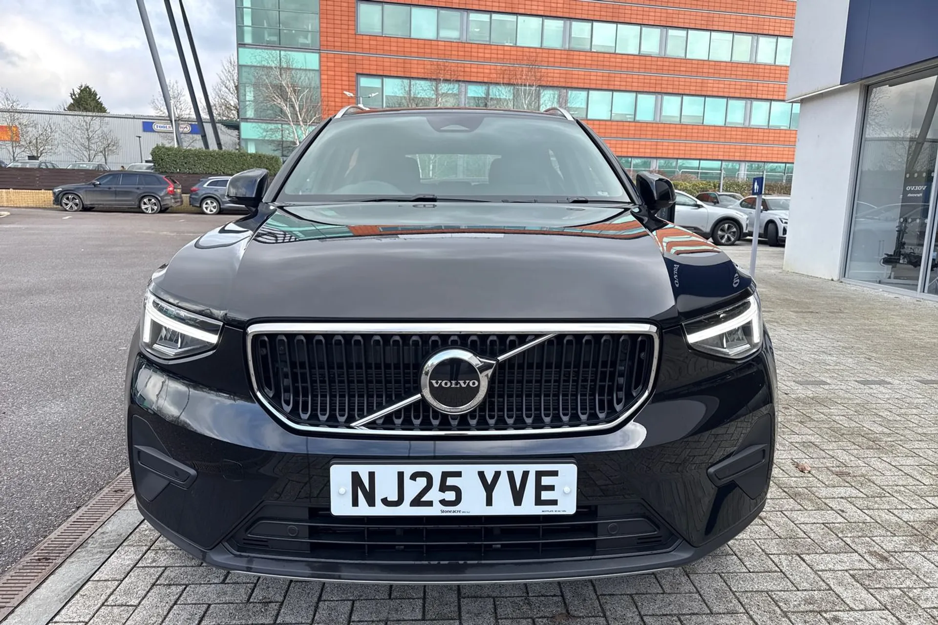 Volvo XC40 thumbnail image number 13