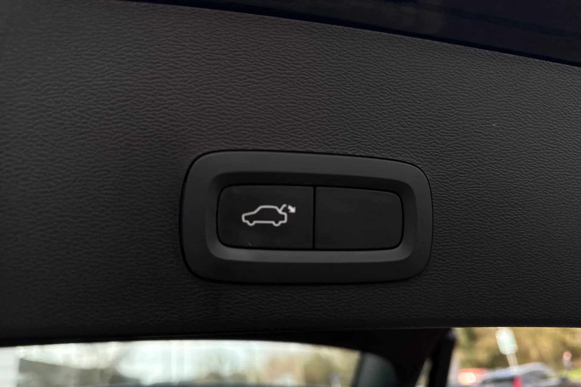 Volvo XC40 thumbnail image number 21