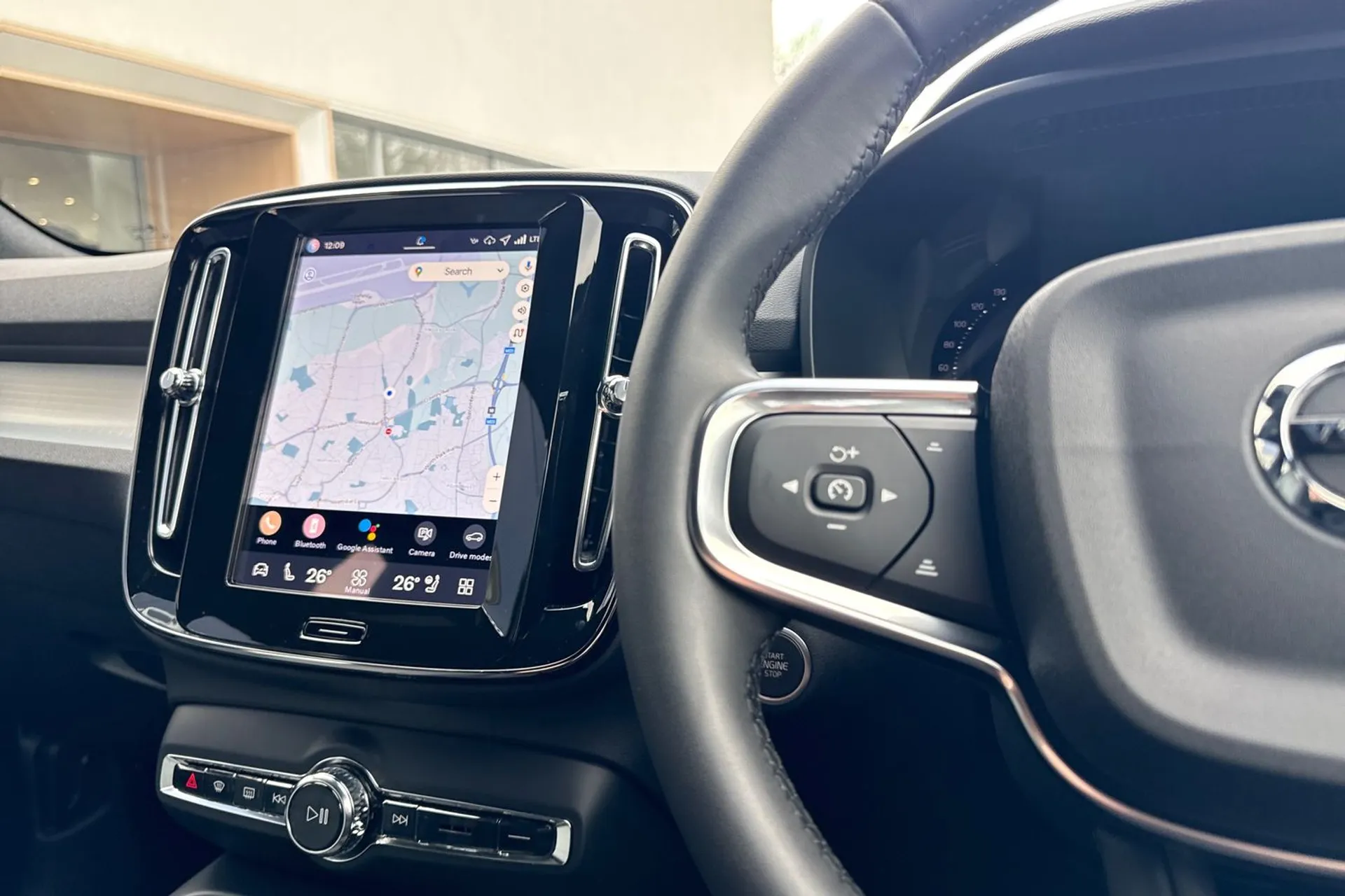 Volvo XC40 thumbnail image number 36