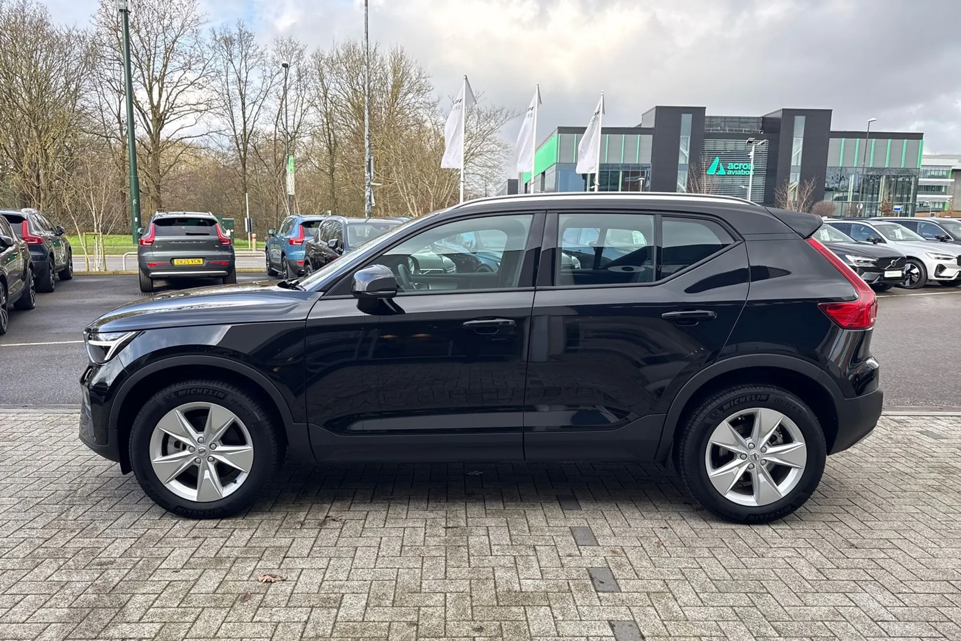 Volvo XC40 thumbnail image number 11