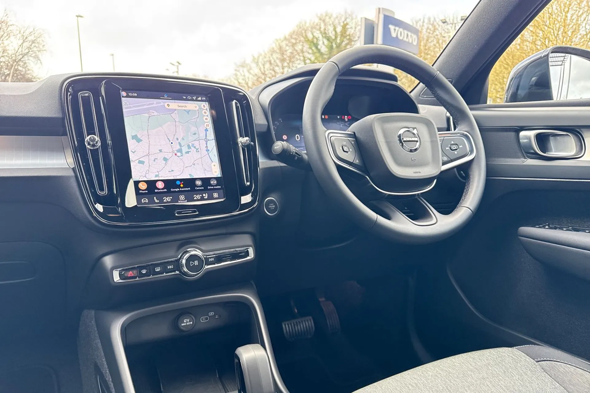 Volvo XC40 thumbnail image number 35