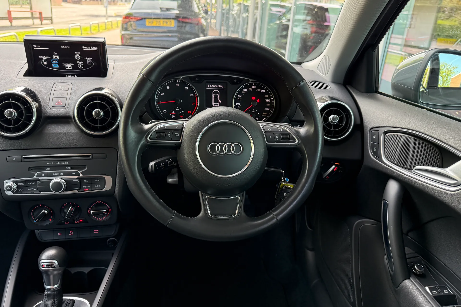 Audi A1 thumbnail image number 38