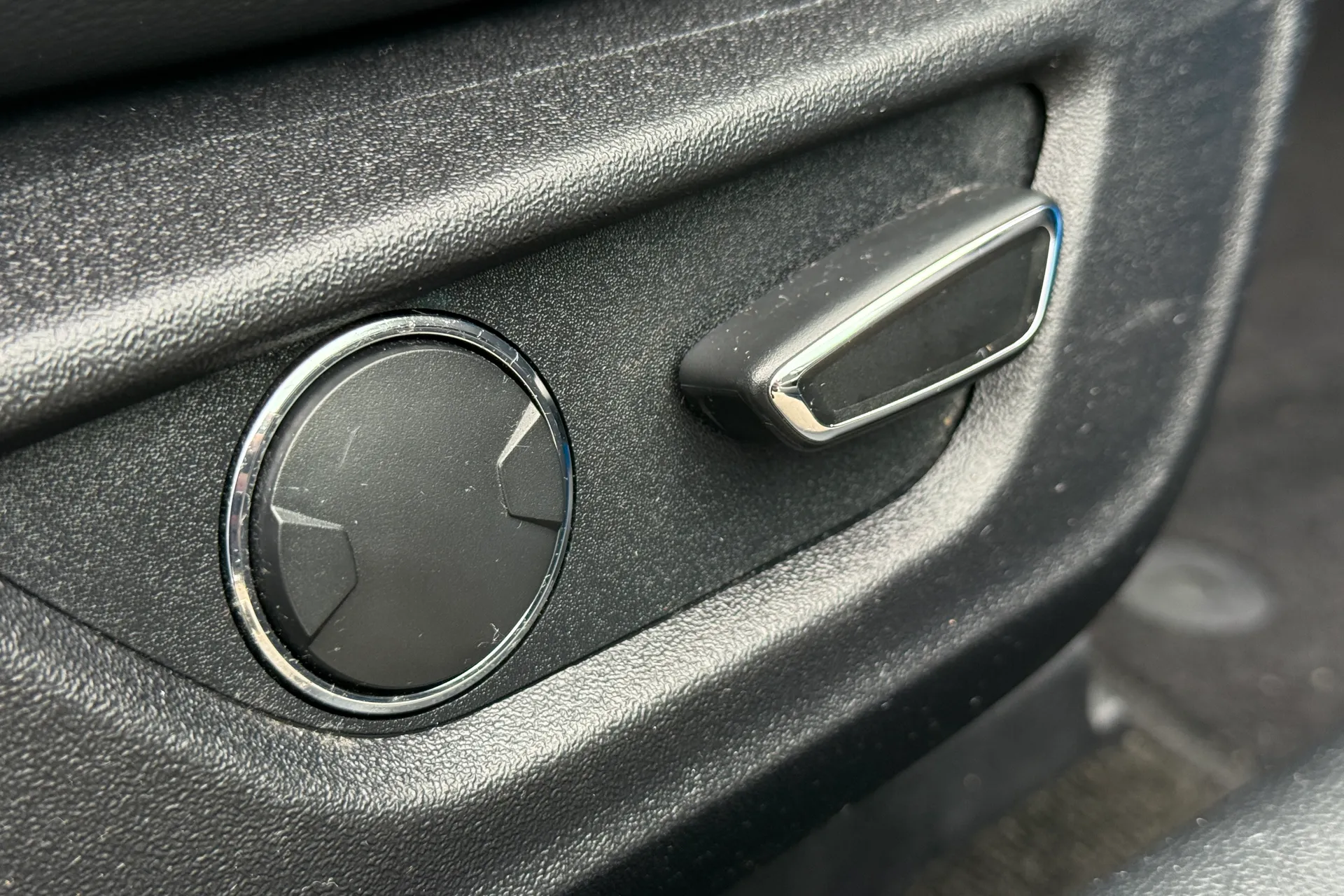 FORD MUSTANG thumbnail image number 10