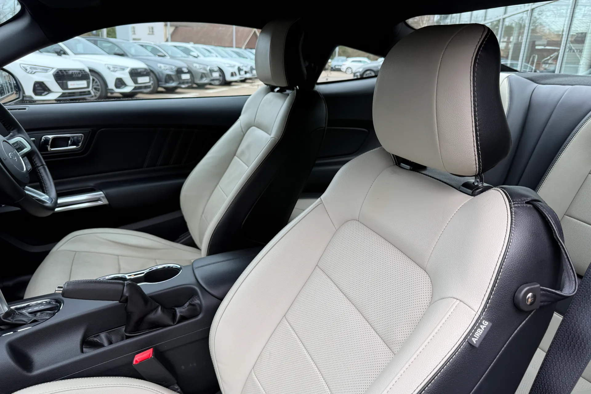 FORD MUSTANG thumbnail image number 41