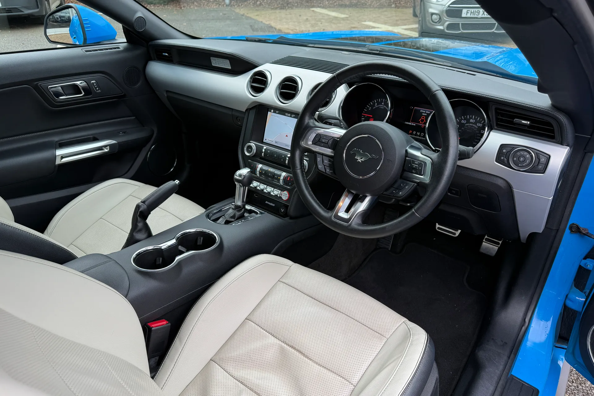 FORD MUSTANG thumbnail image number 22