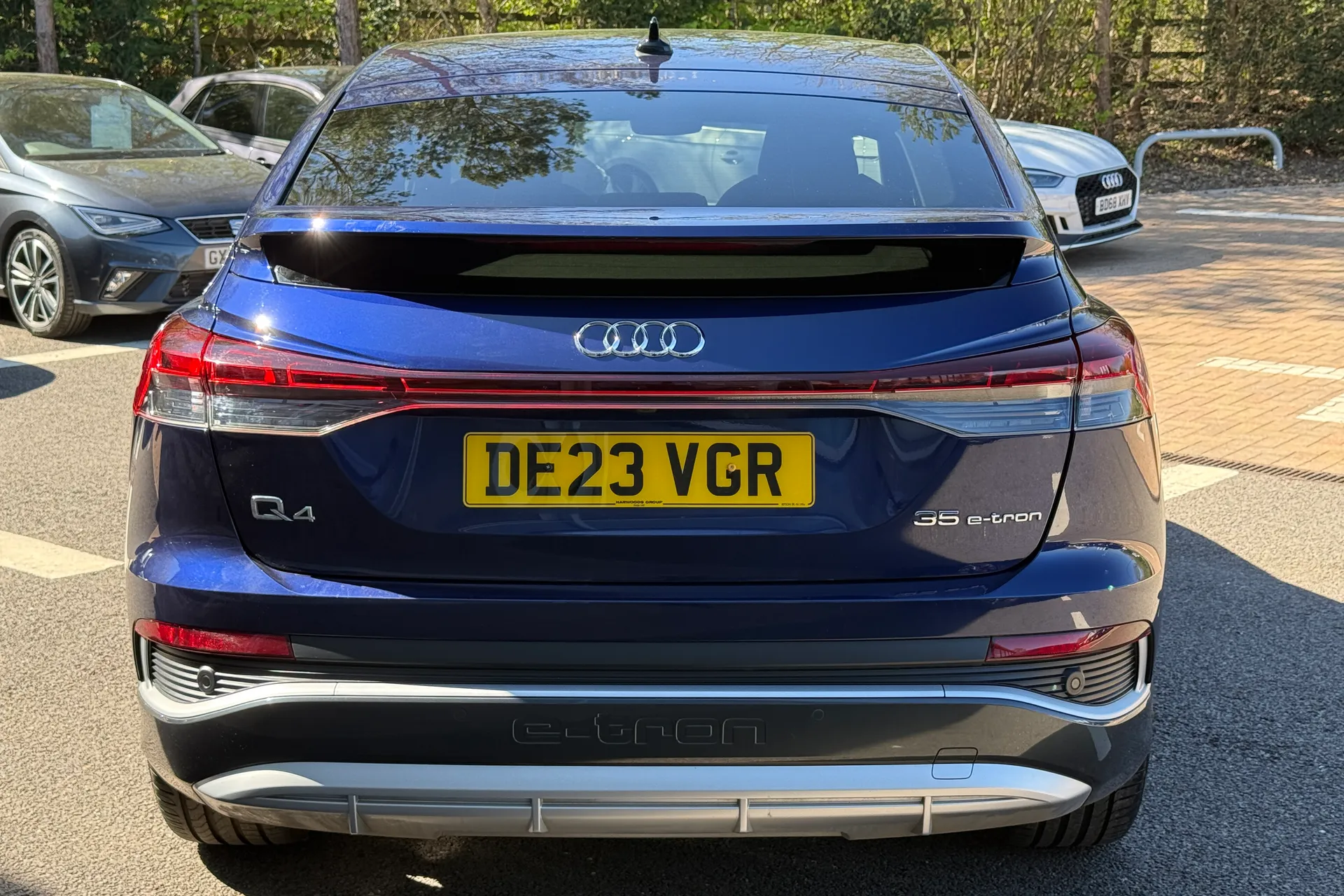 Audi Q4 thumbnail image number 40