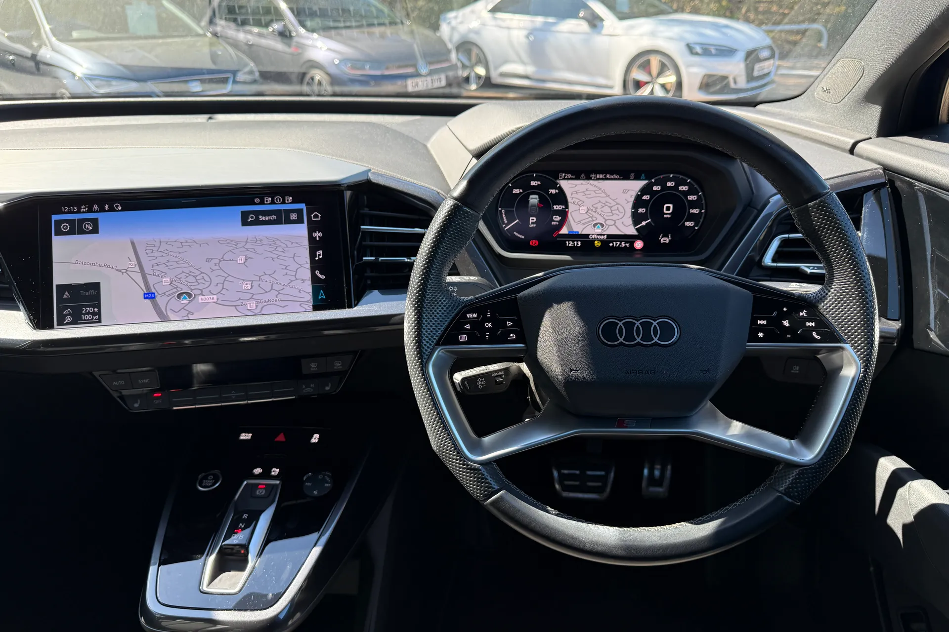 Audi Q4 thumbnail image number 35