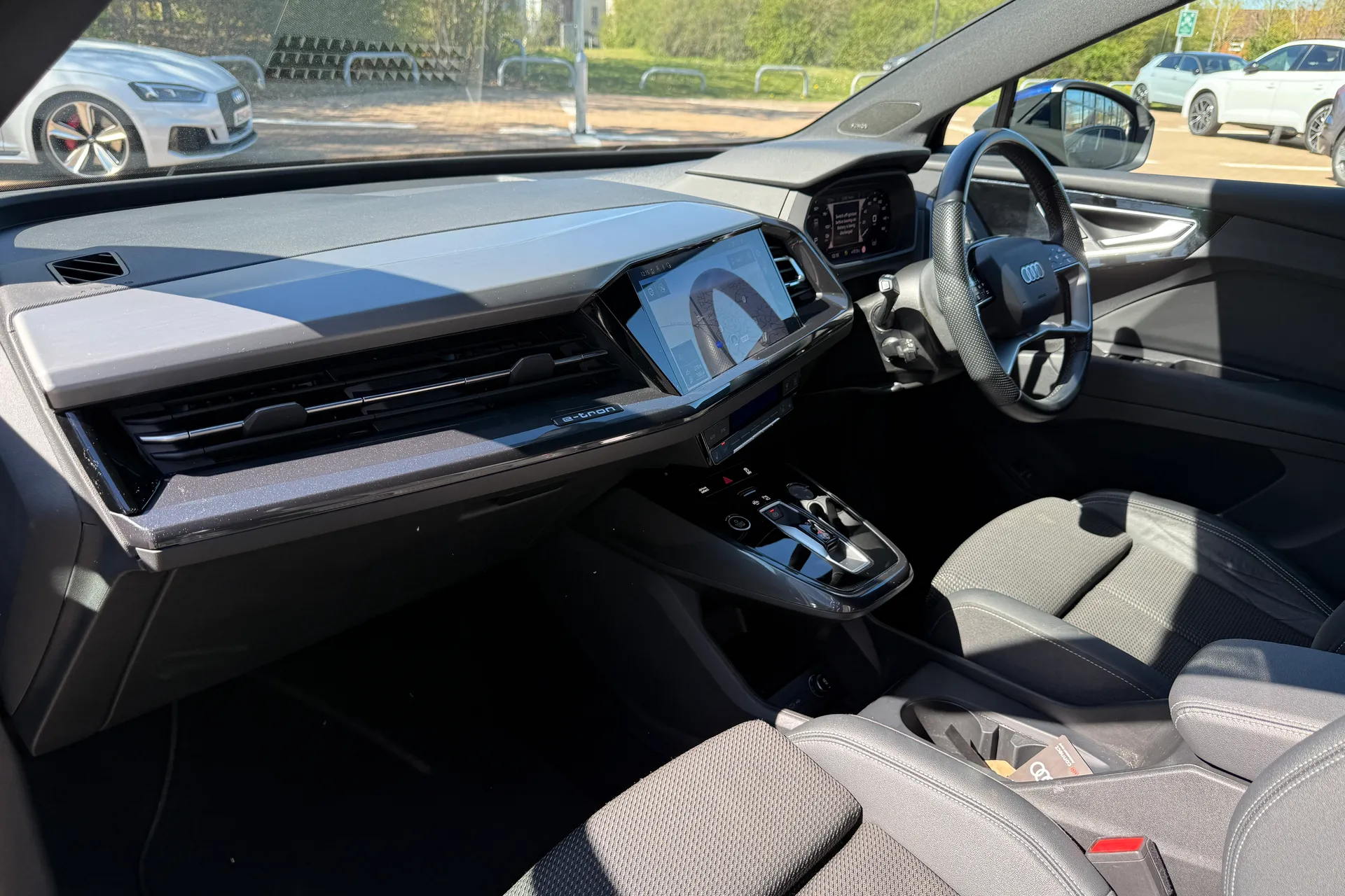 Audi Q4 thumbnail image number 48