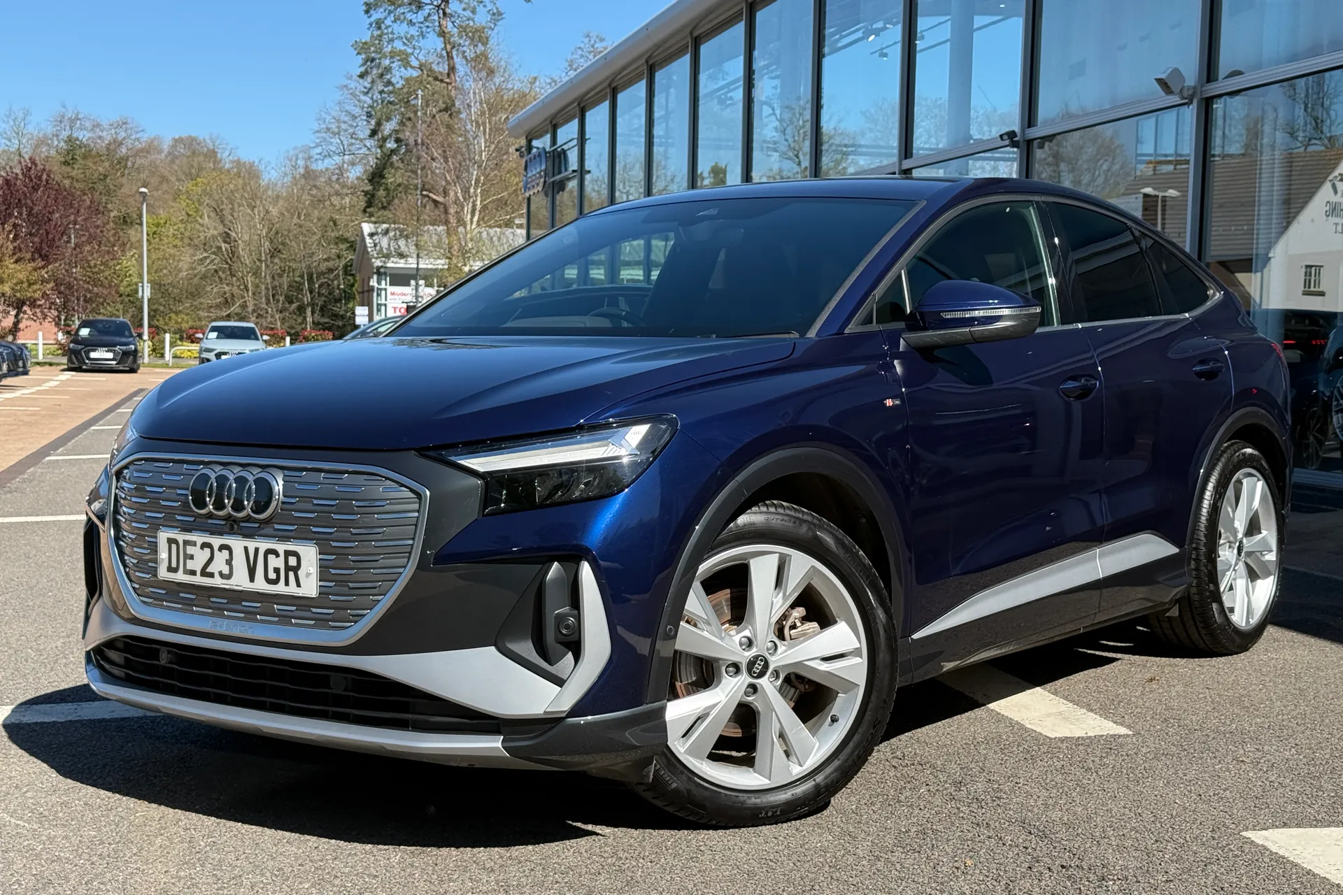 Audi Q4 thumbnail image number 52