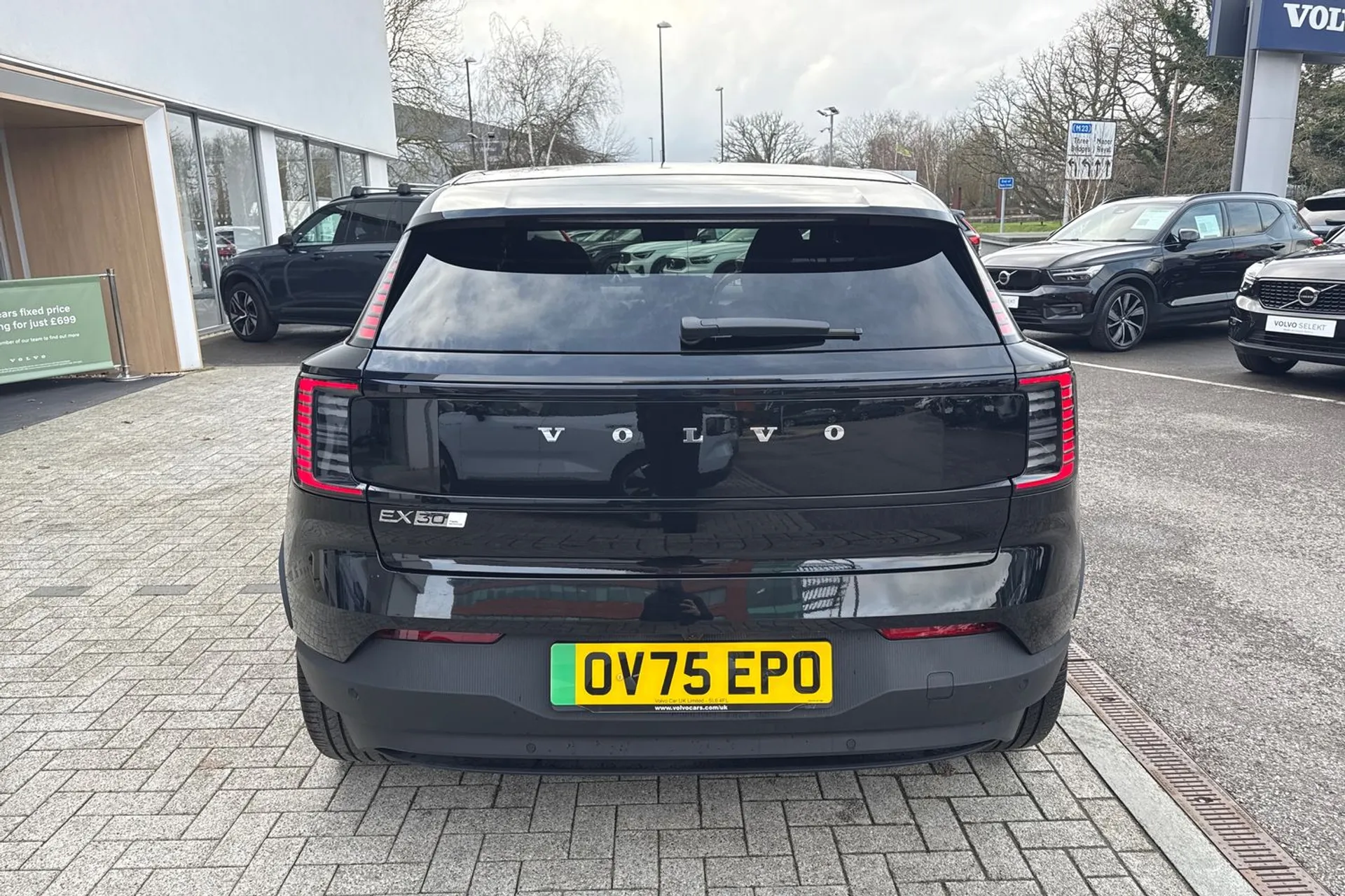 Volvo EX30 thumbnail image number 9