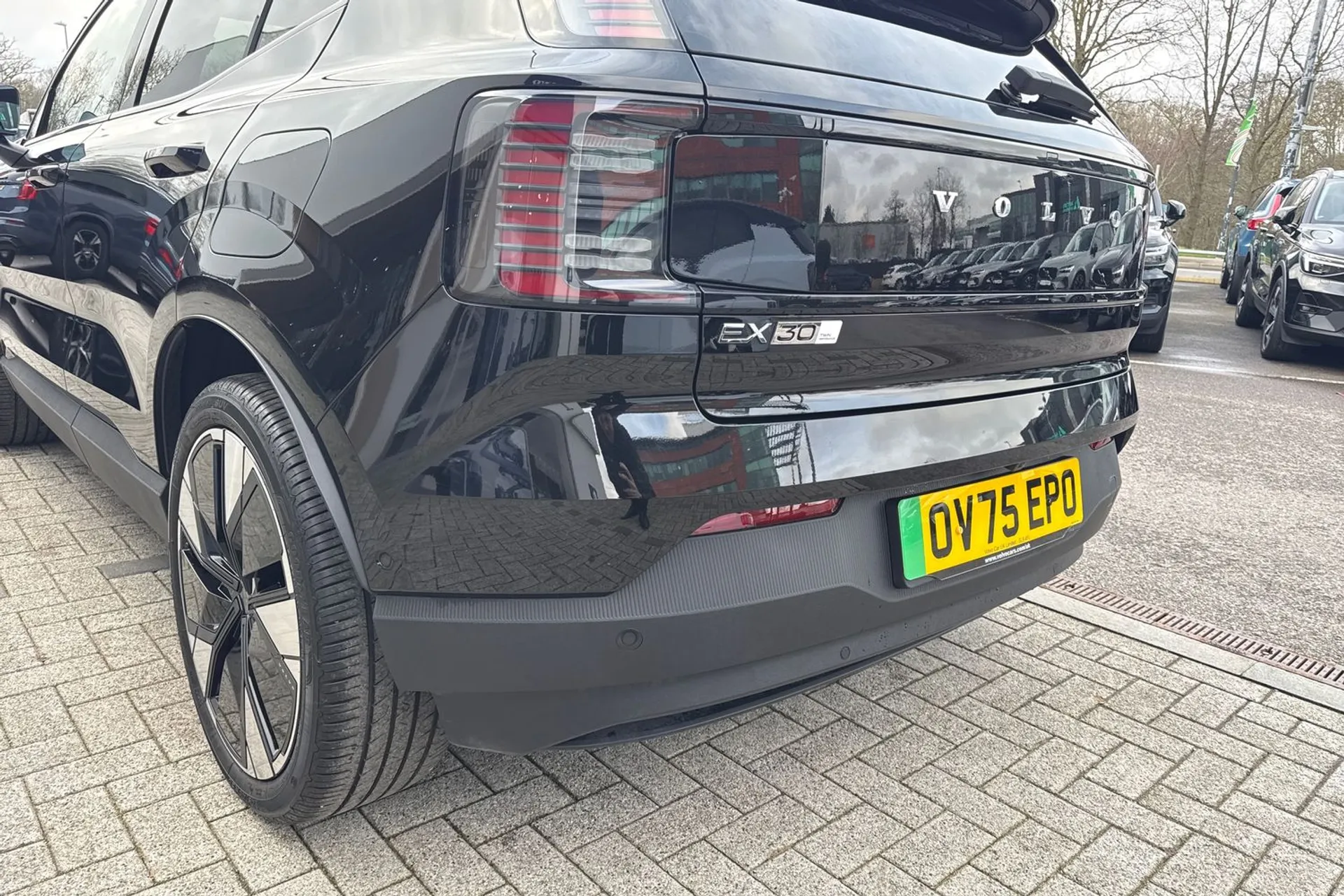 Volvo EX30 thumbnail image number 18