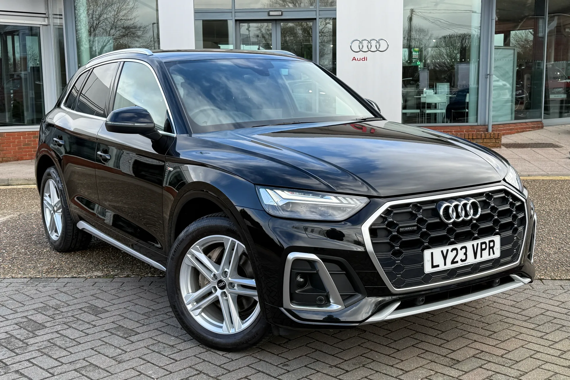 Audi Q5 thumbnail image number 20