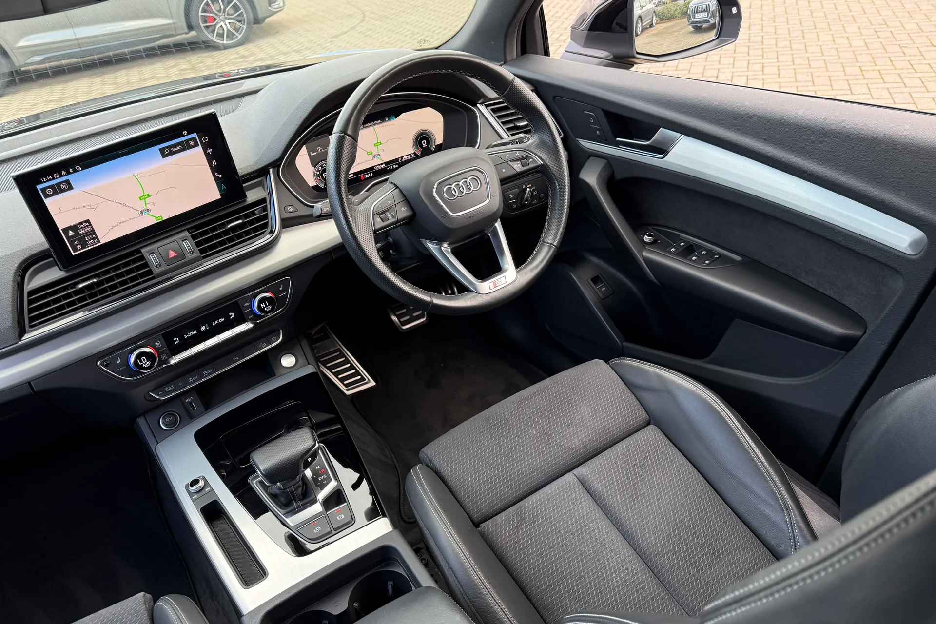 Audi Q5 thumbnail image number 38