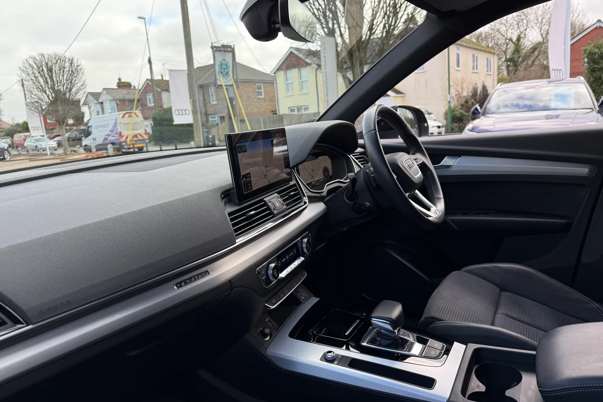 Audi Q5 thumbnail image number 25