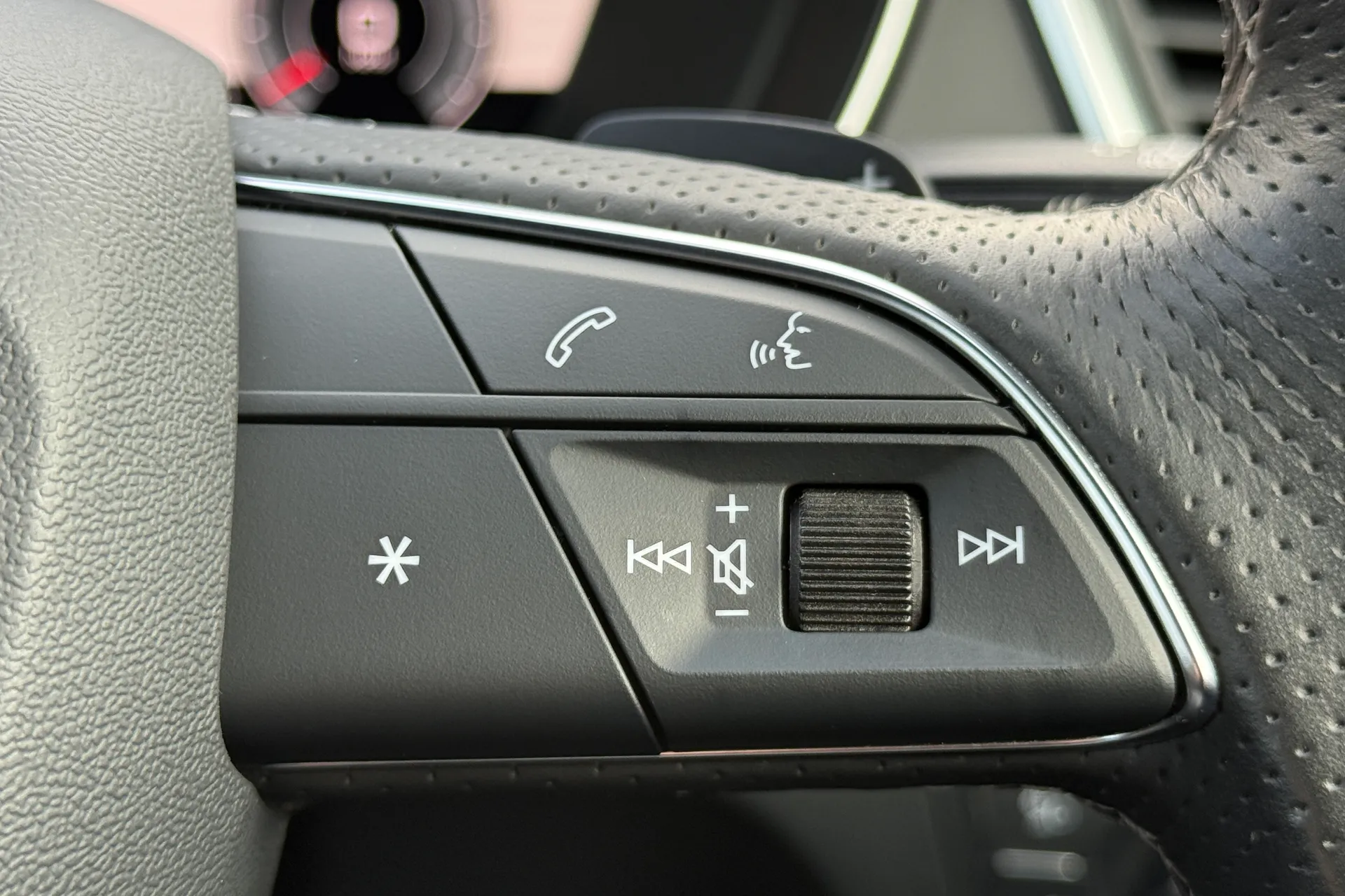 Audi Q5 thumbnail image number 18