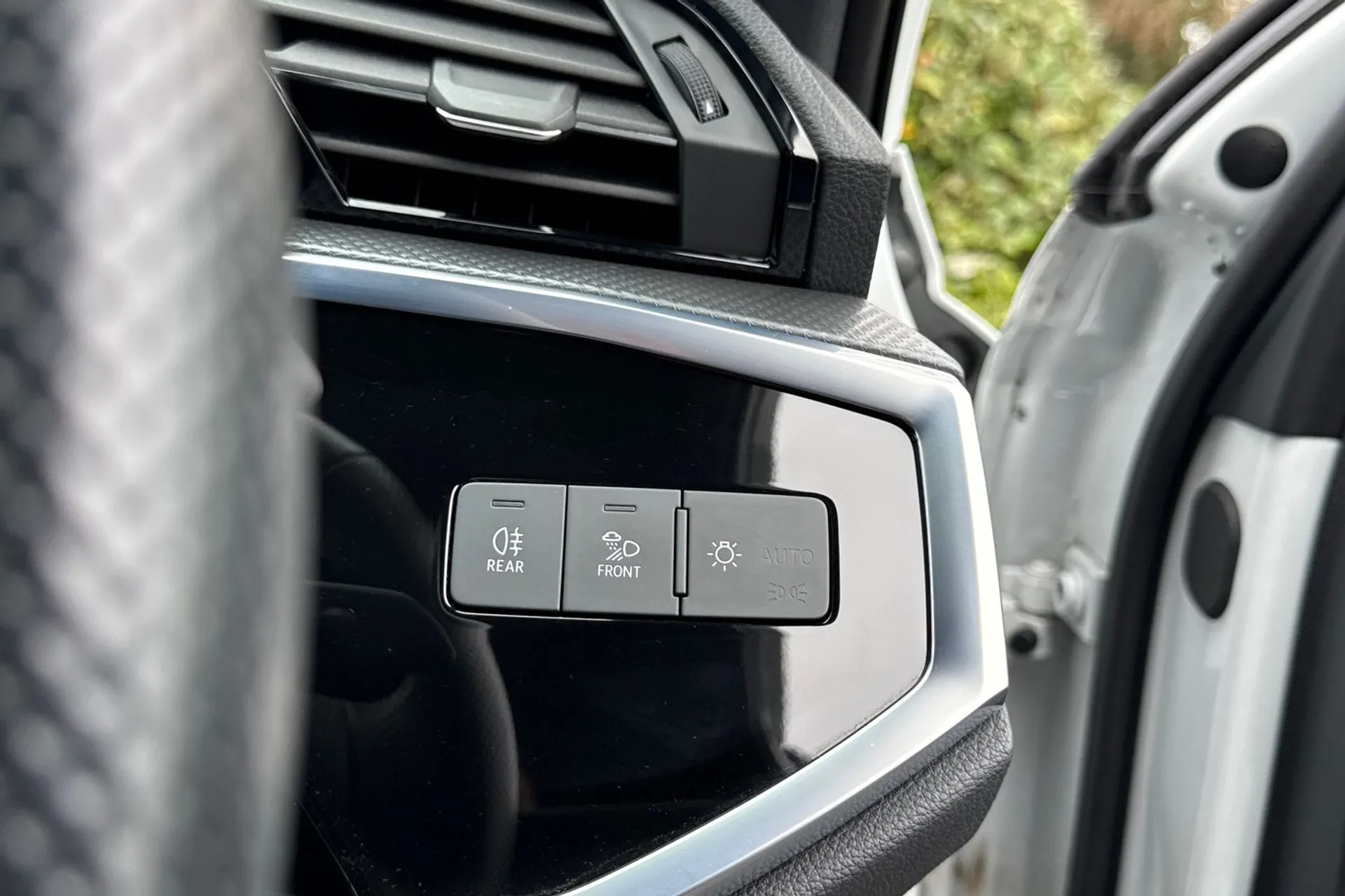 Audi Q3 thumbnail image number 44