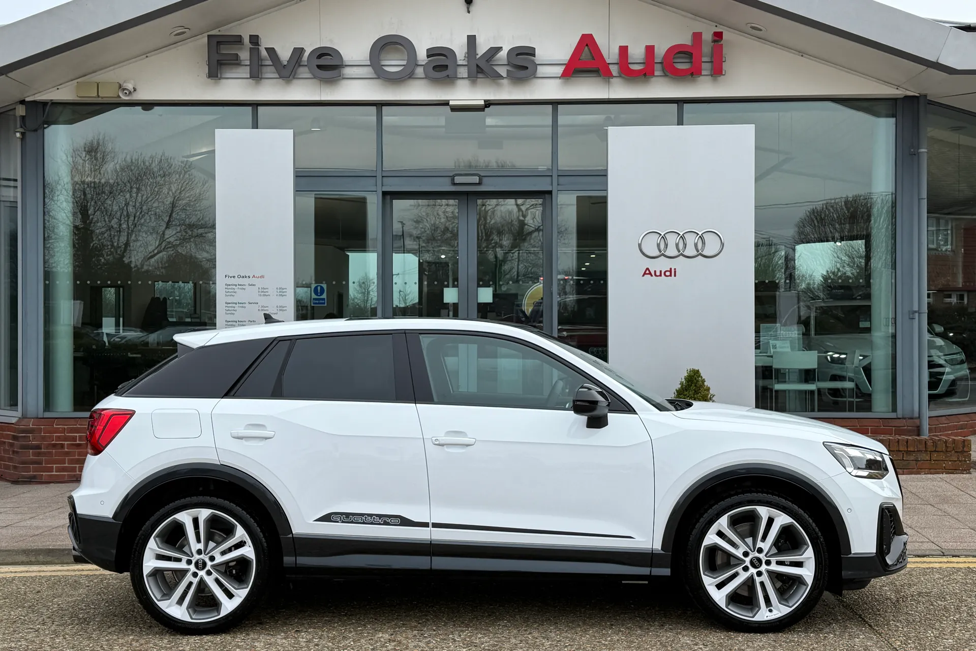 Audi Q2 thumbnail image number 2