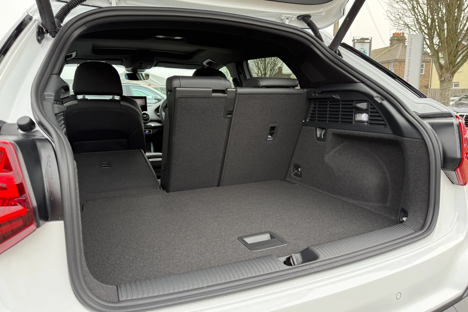 Audi Q2 thumbnail image number 42