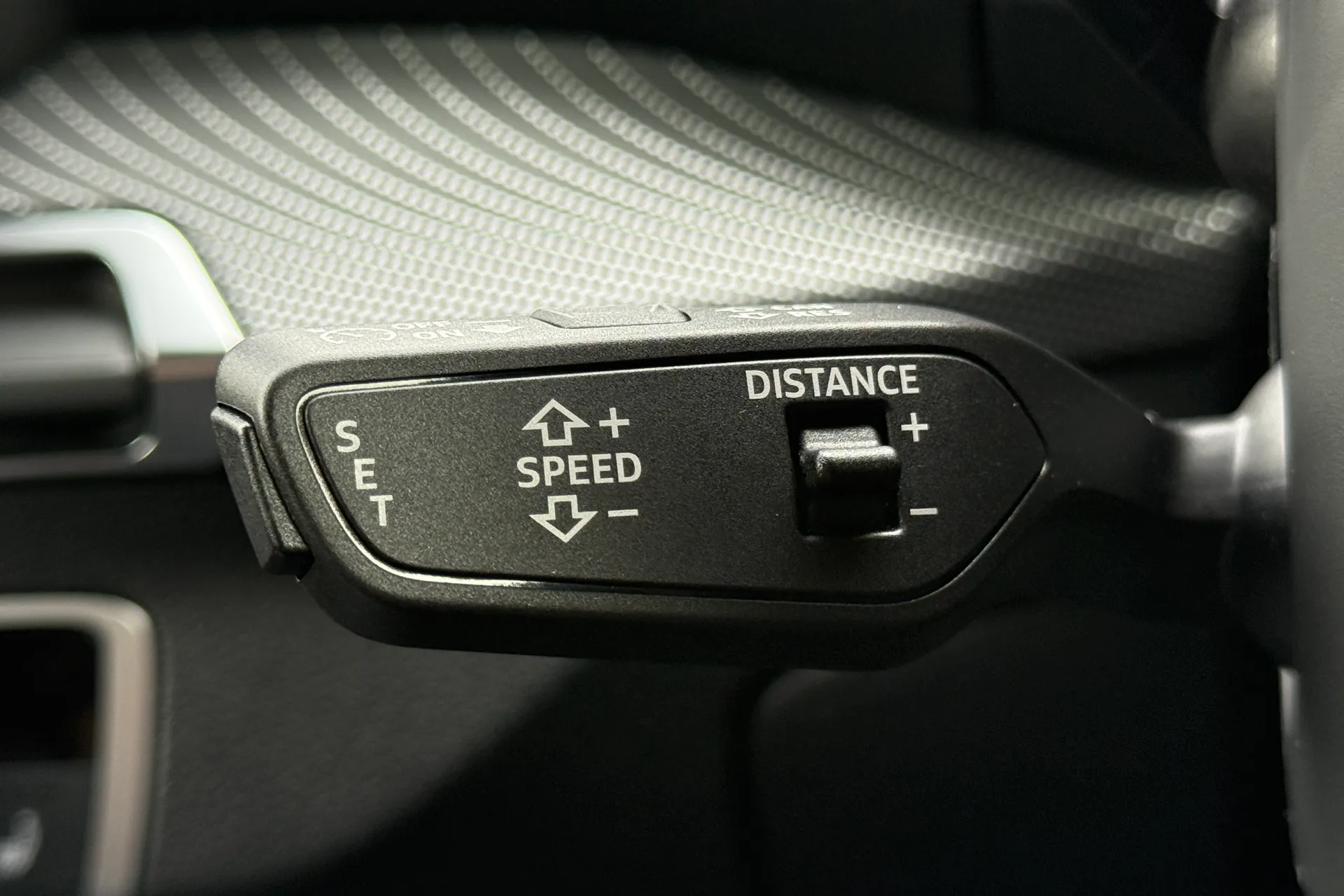 Audi Q2 thumbnail image number 20