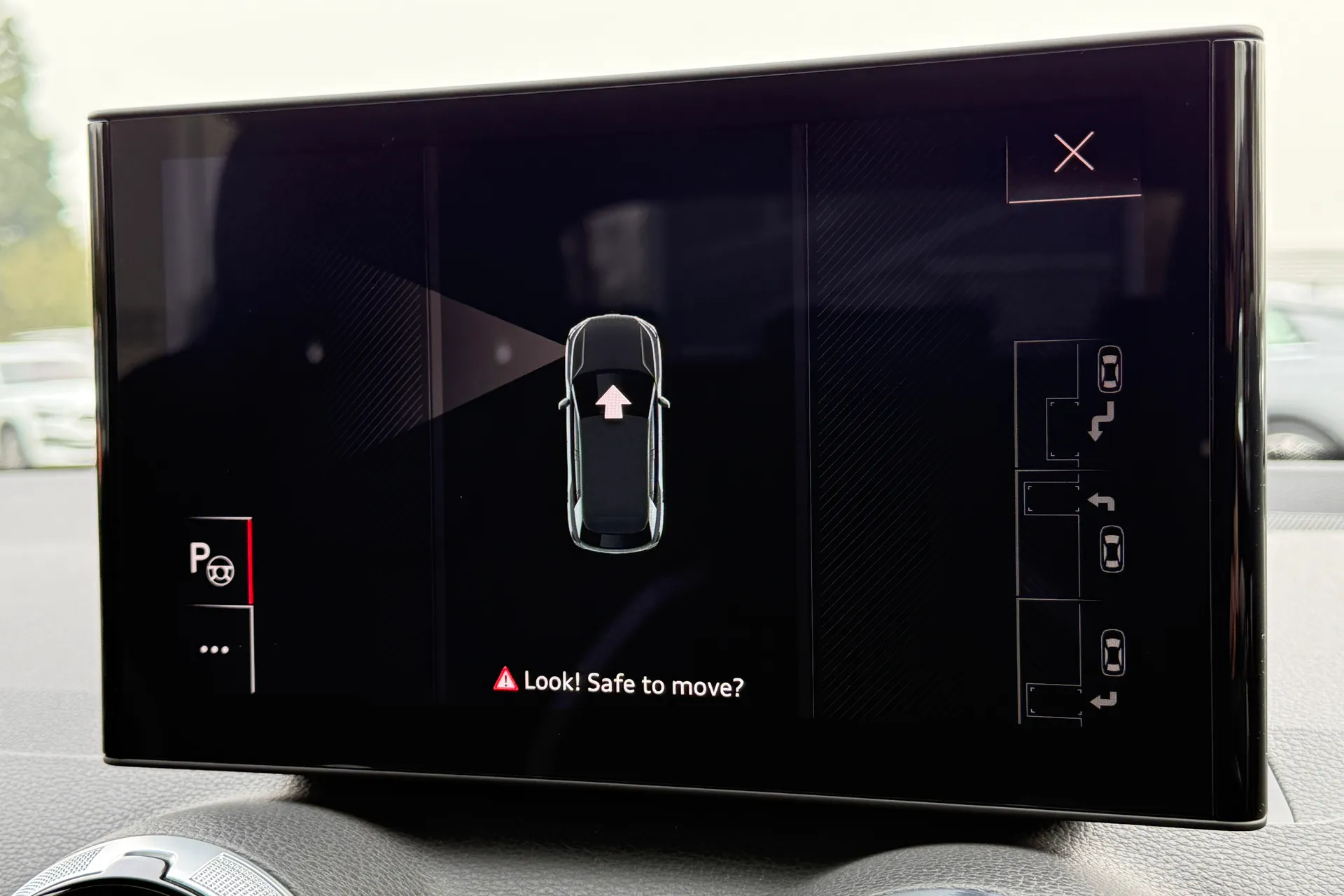 Audi Q2 thumbnail image number 9