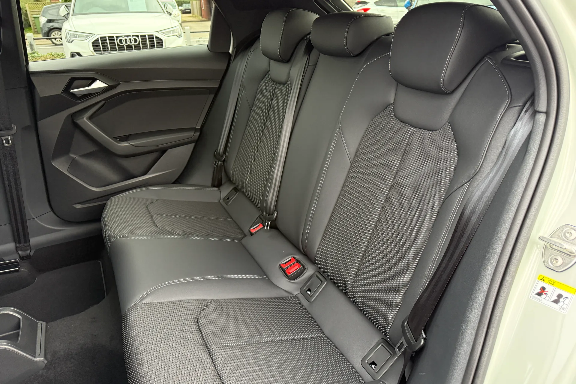 Audi A1 thumbnail image number 40