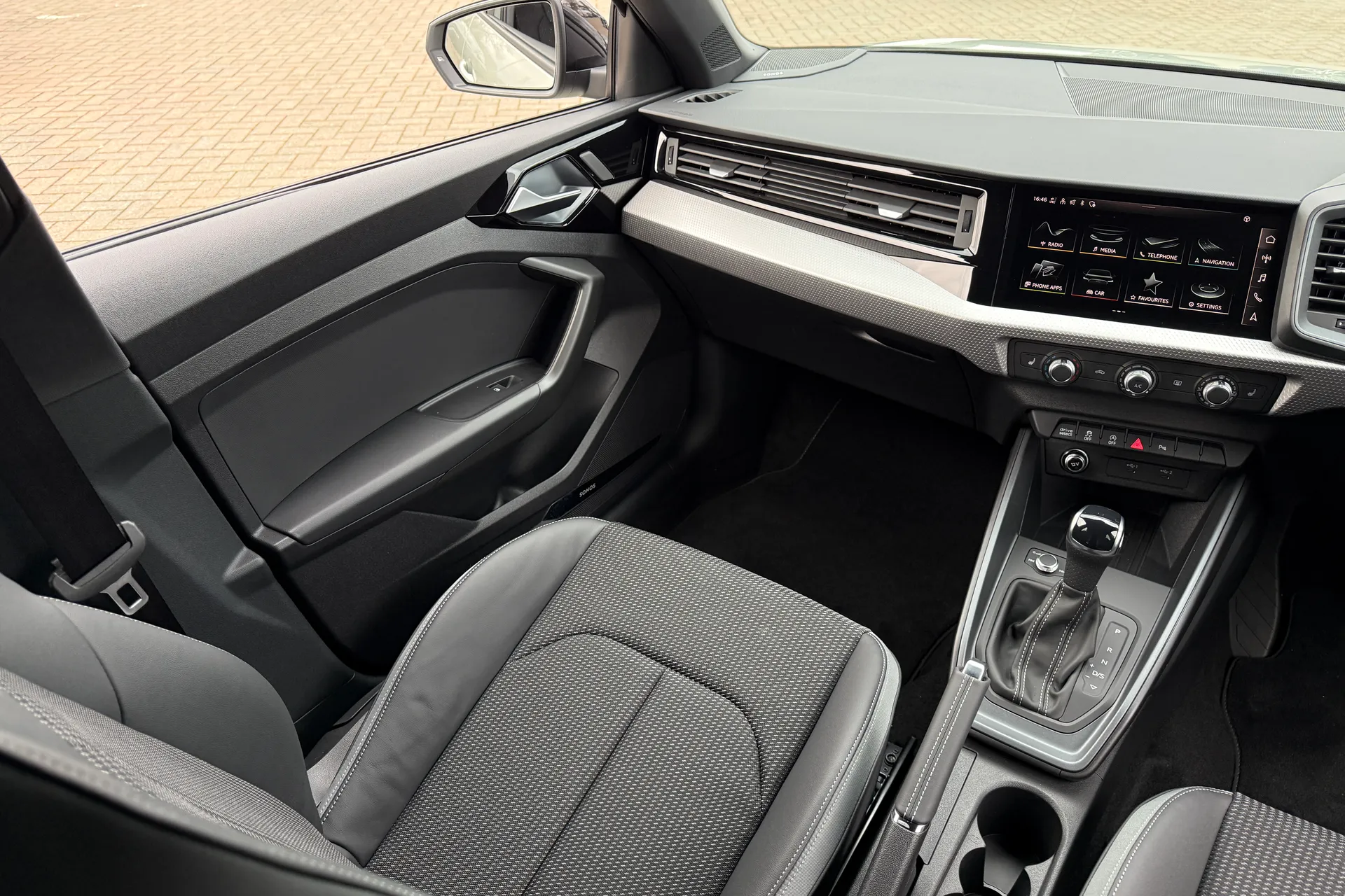 Audi A1 thumbnail image number 37
