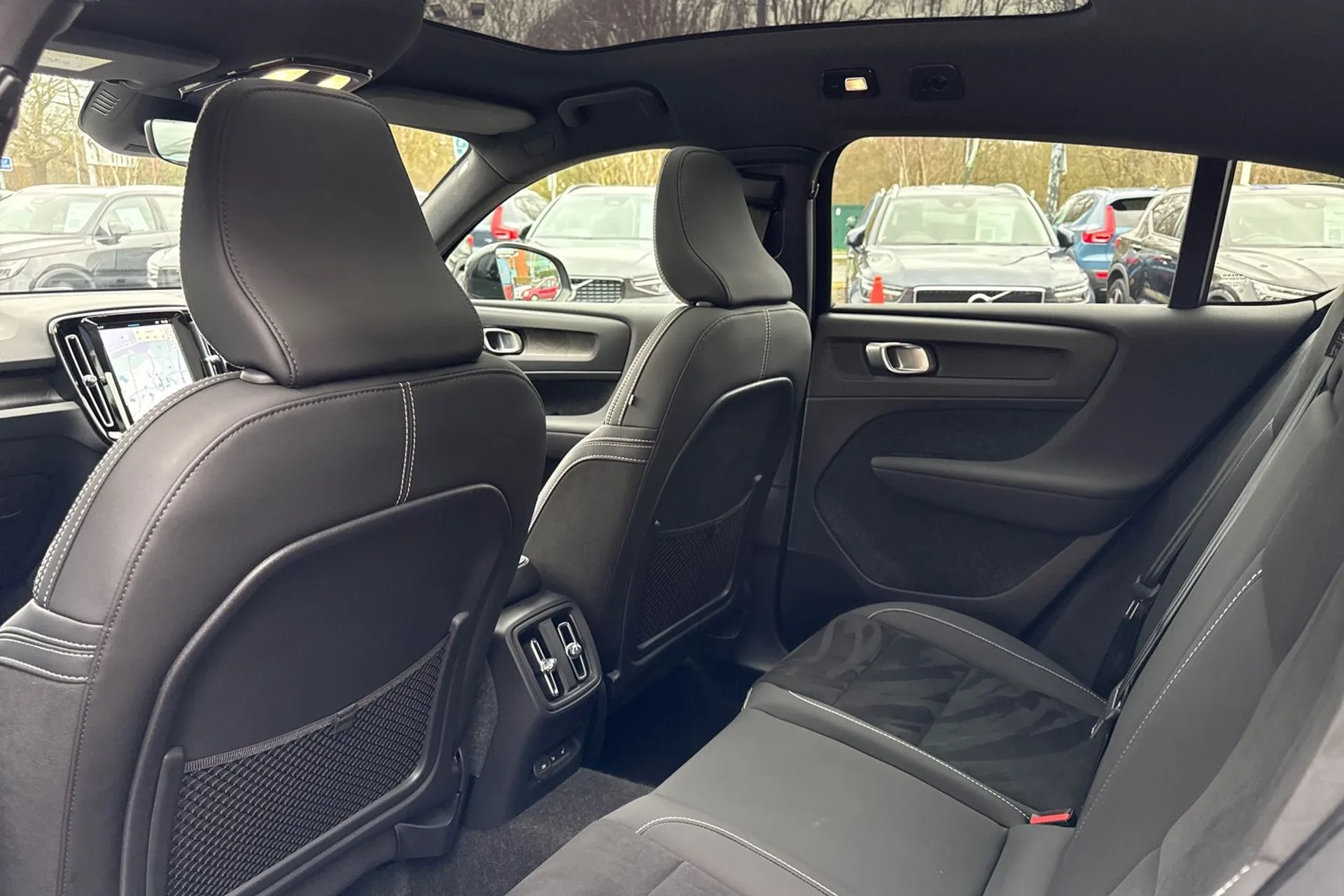 Volvo C40 thumbnail image number 31