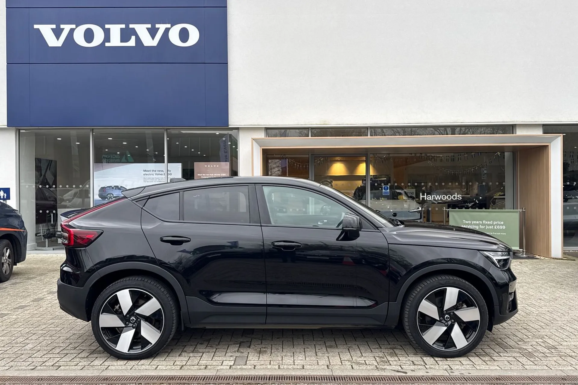 Volvo C40 thumbnail image number 2