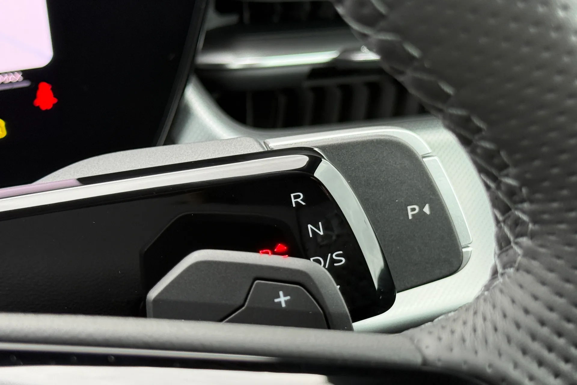 Audi Q3 thumbnail image number 22