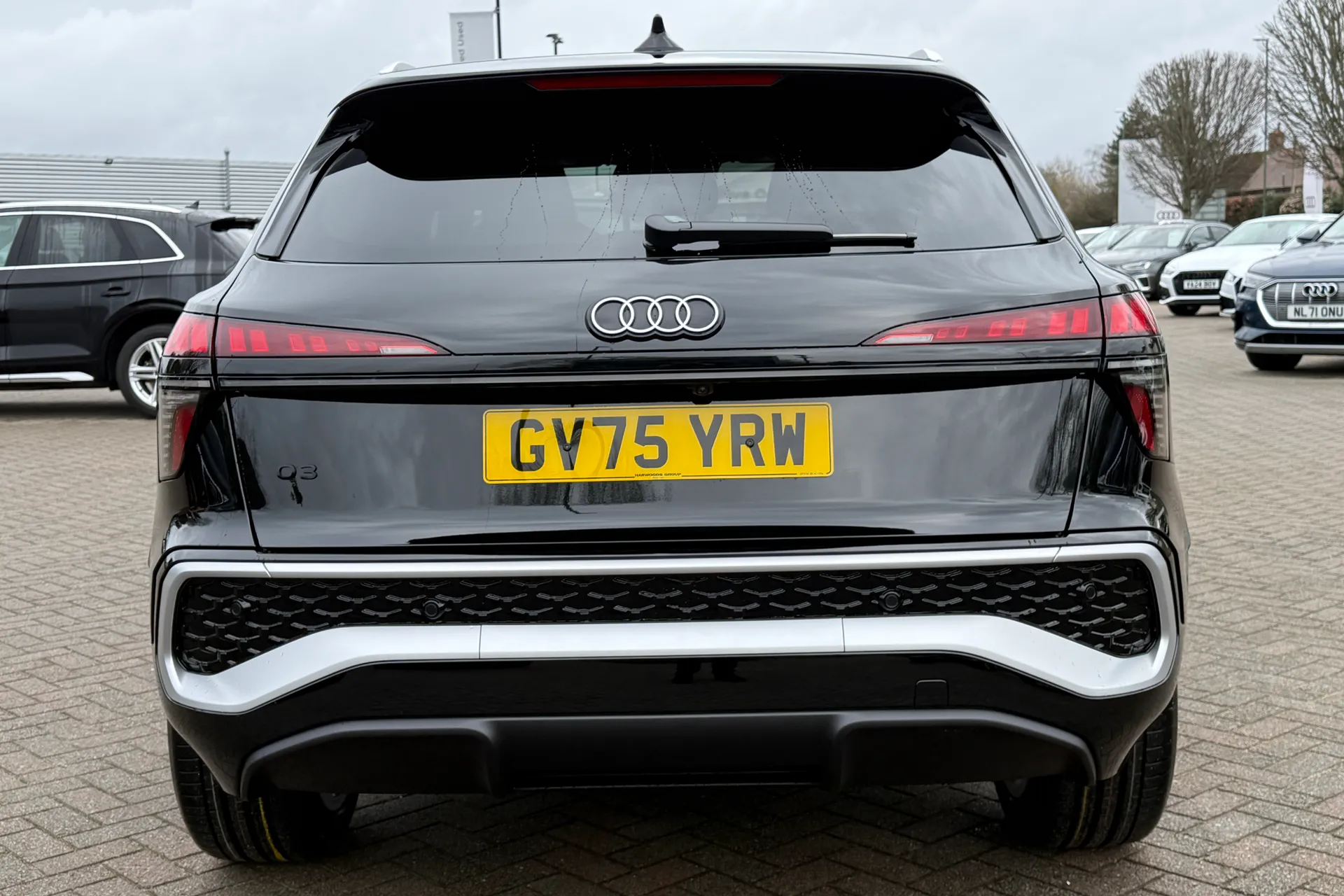 Audi Q3 thumbnail image number 37