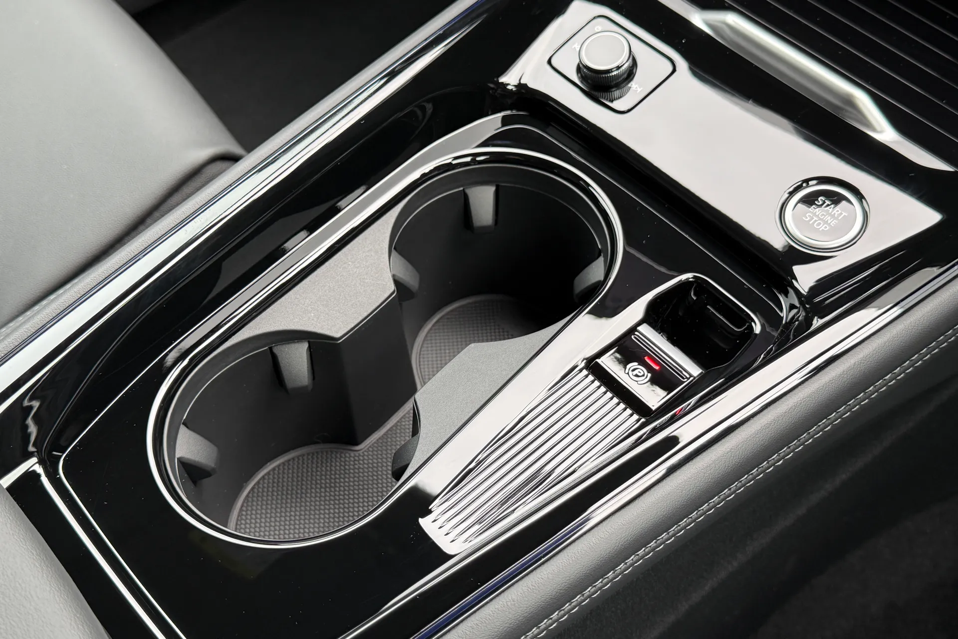 Audi Q3 thumbnail image number 46