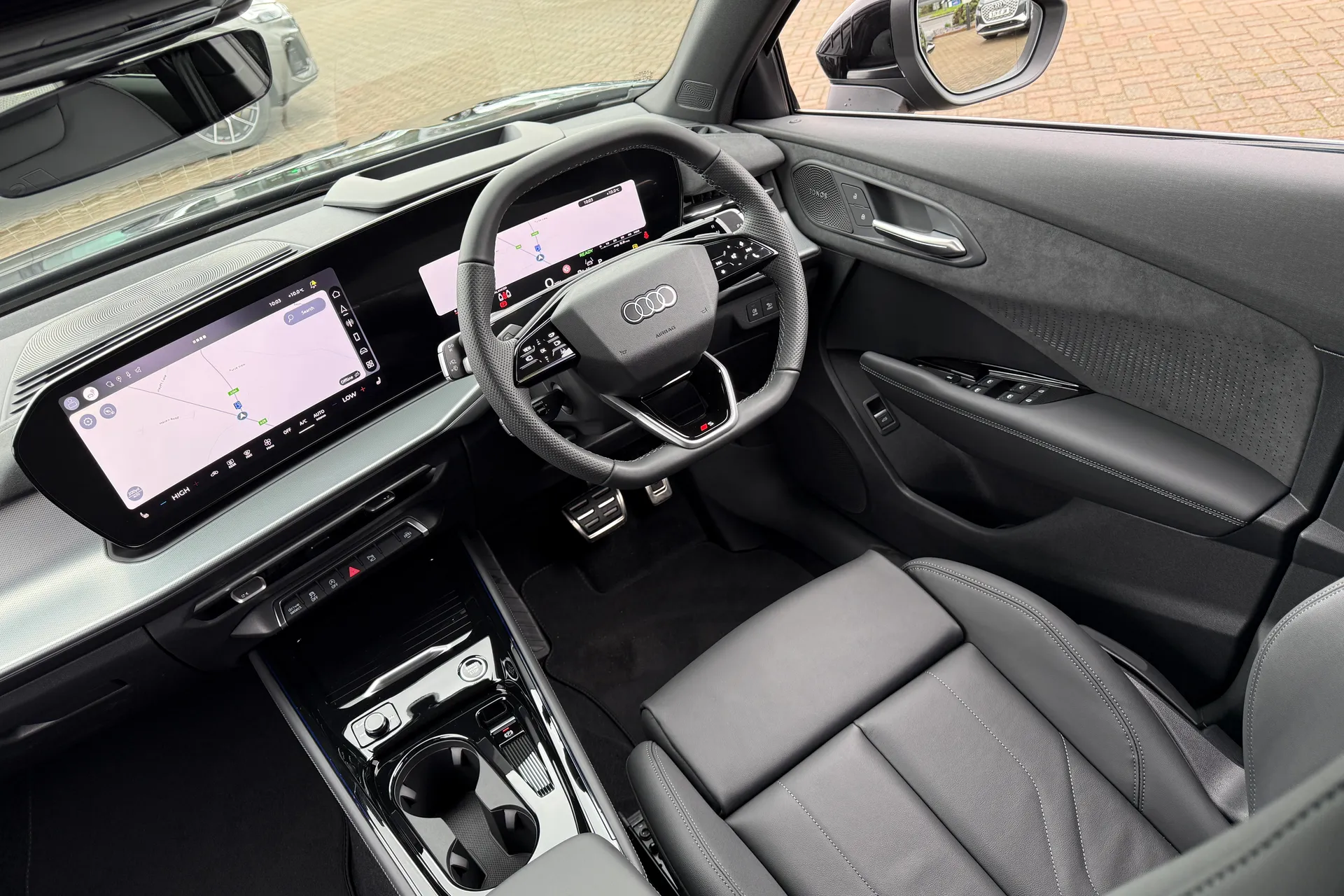 Audi Q3 thumbnail image number 47