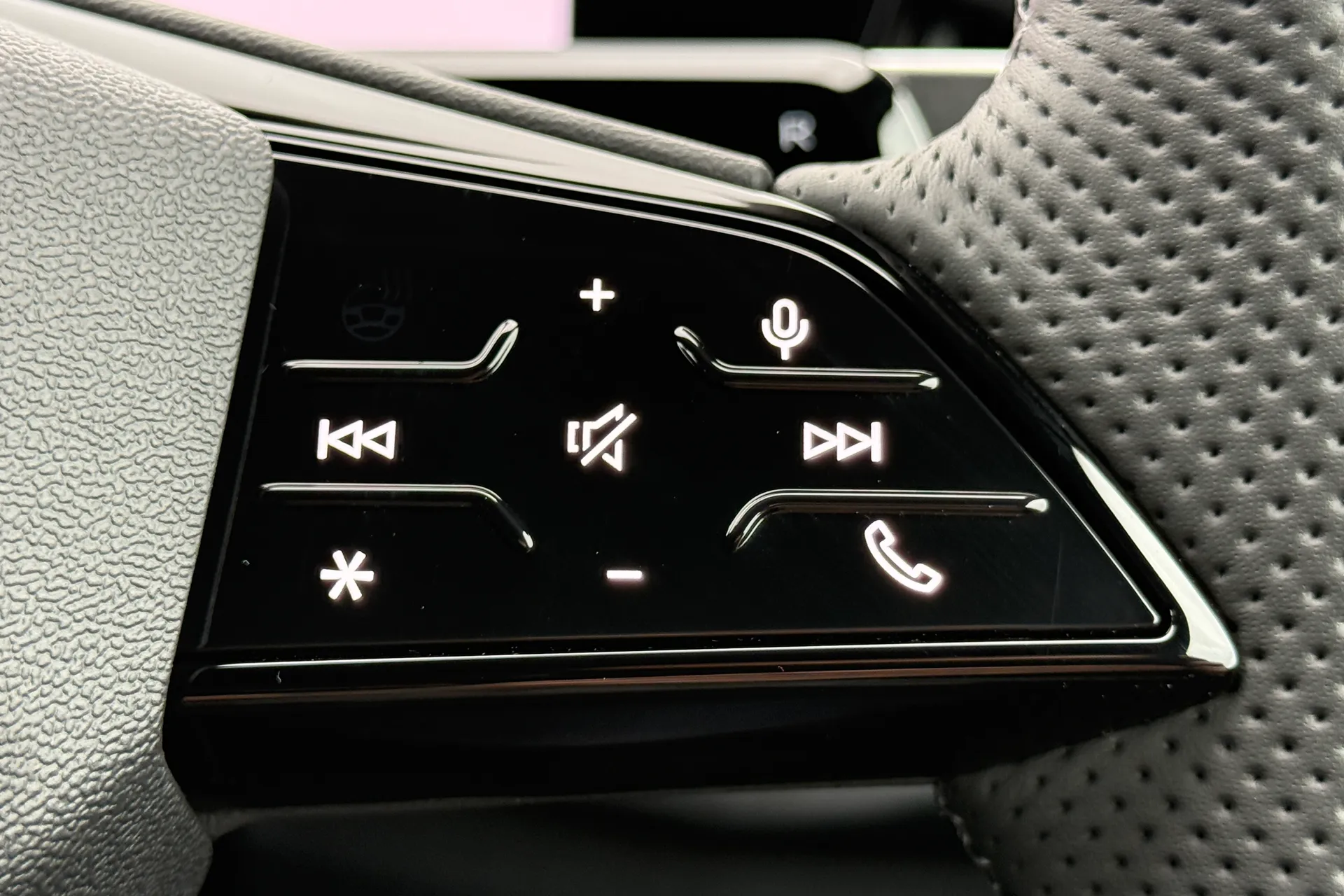Audi Q3 thumbnail image number 26