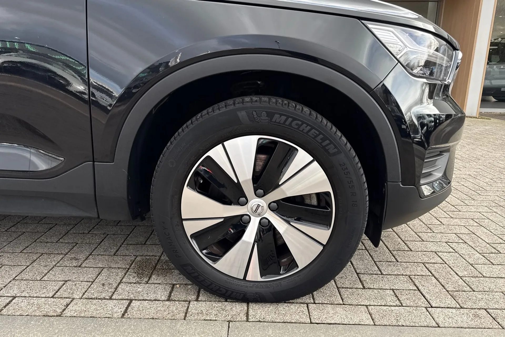 Volvo XC40 thumbnail image number 14