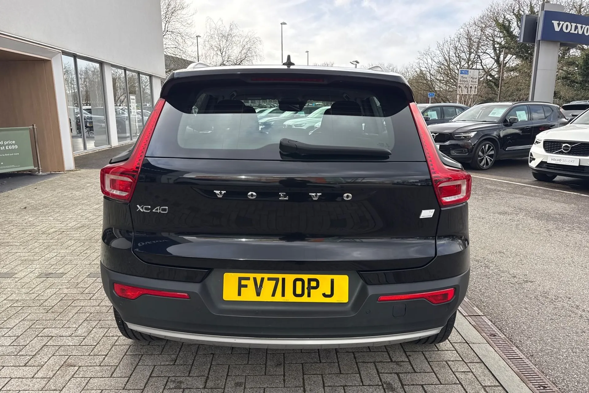 Volvo XC40 thumbnail image number 9