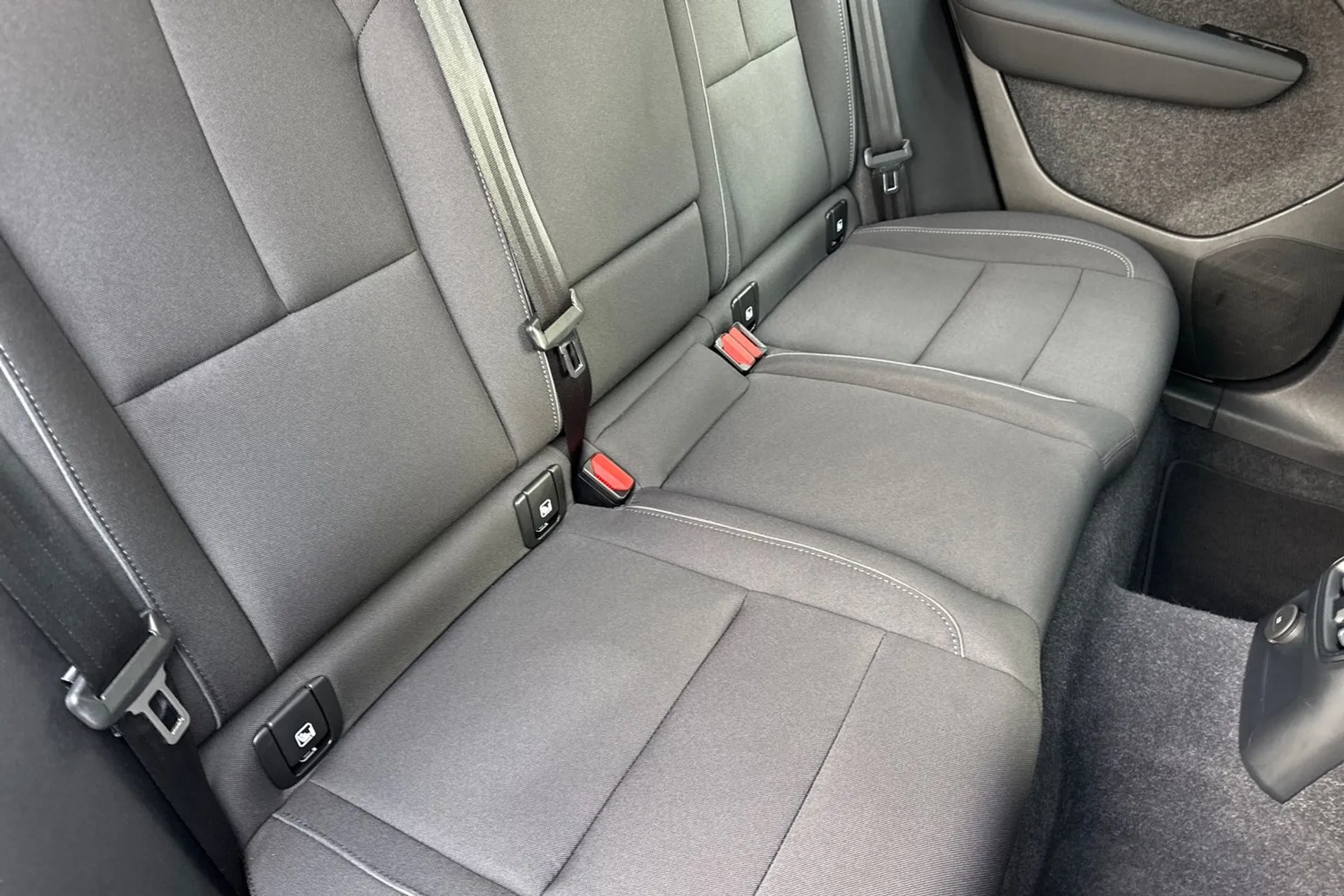 Volvo XC40 thumbnail image number 25