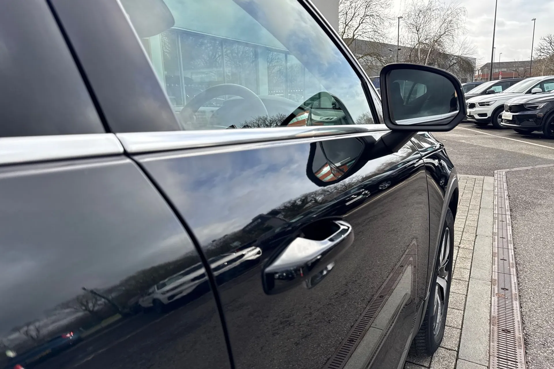 Volvo XC40 thumbnail image number 17