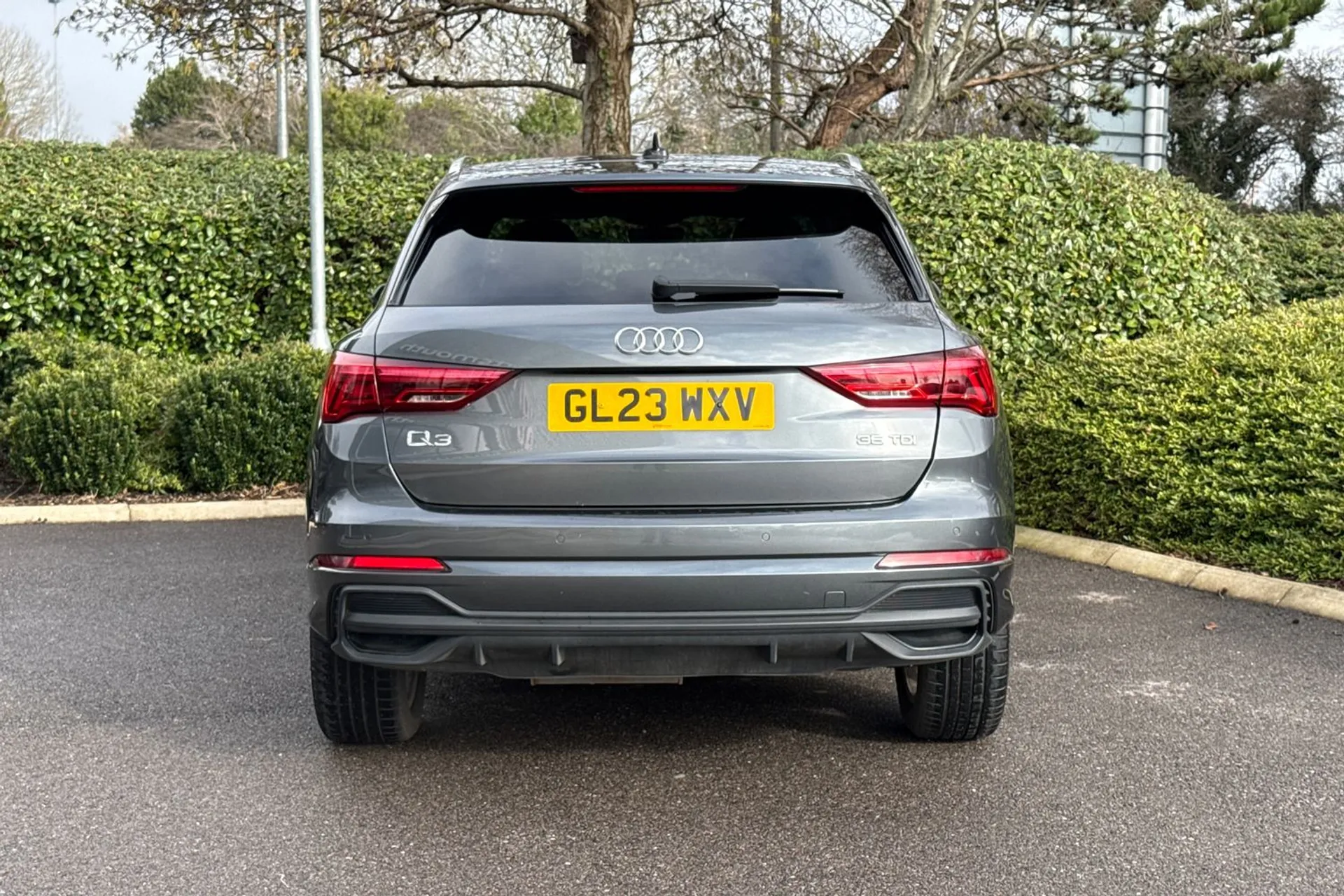 Audi Q3 thumbnail image number 13