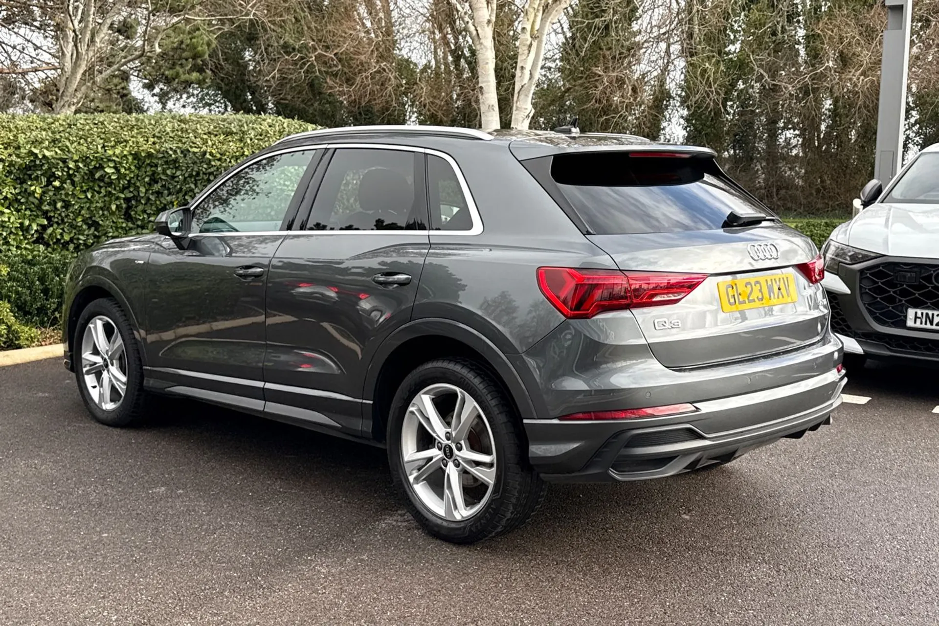 Audi Q3 thumbnail image number 33