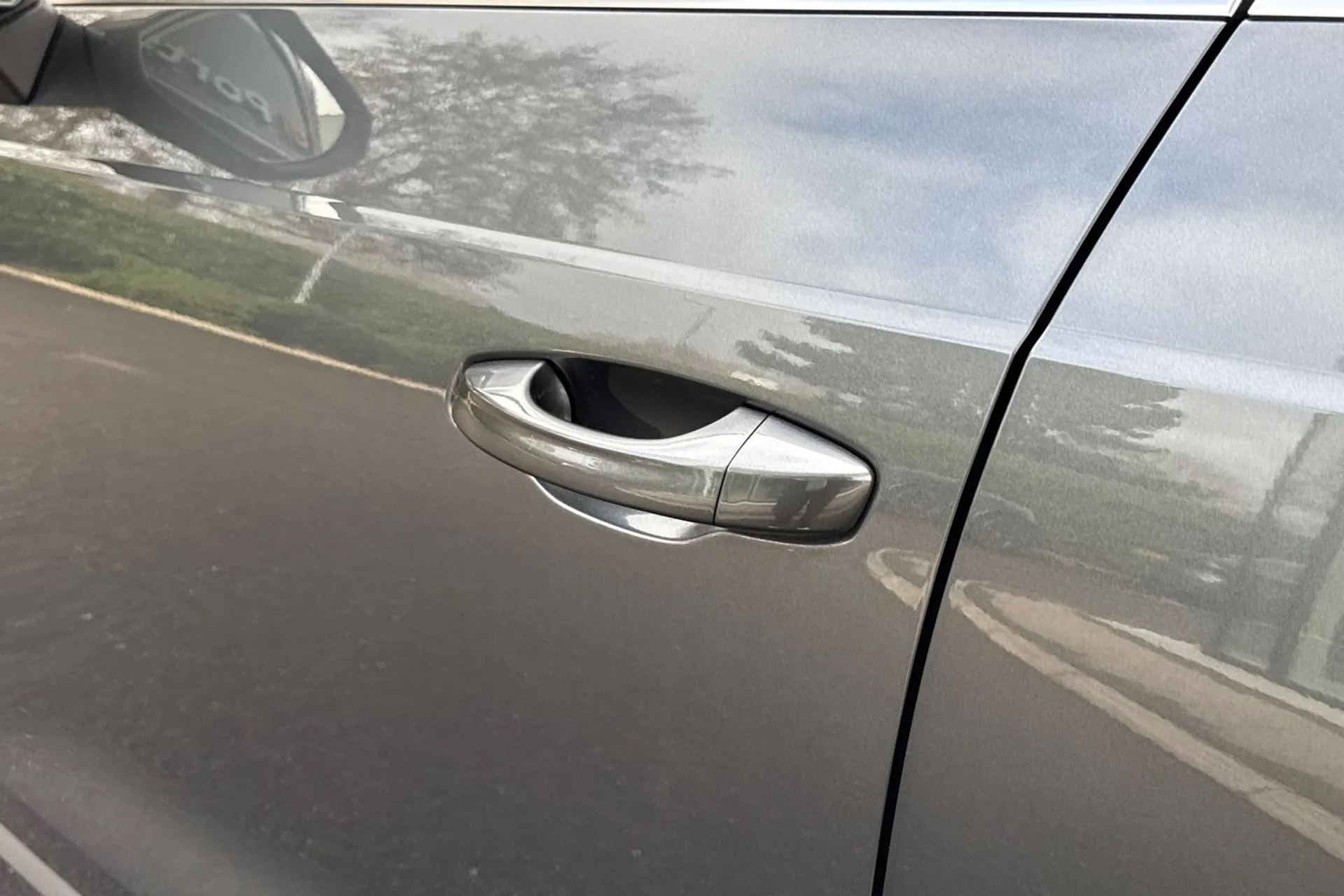 Audi Q3 thumbnail image number 30